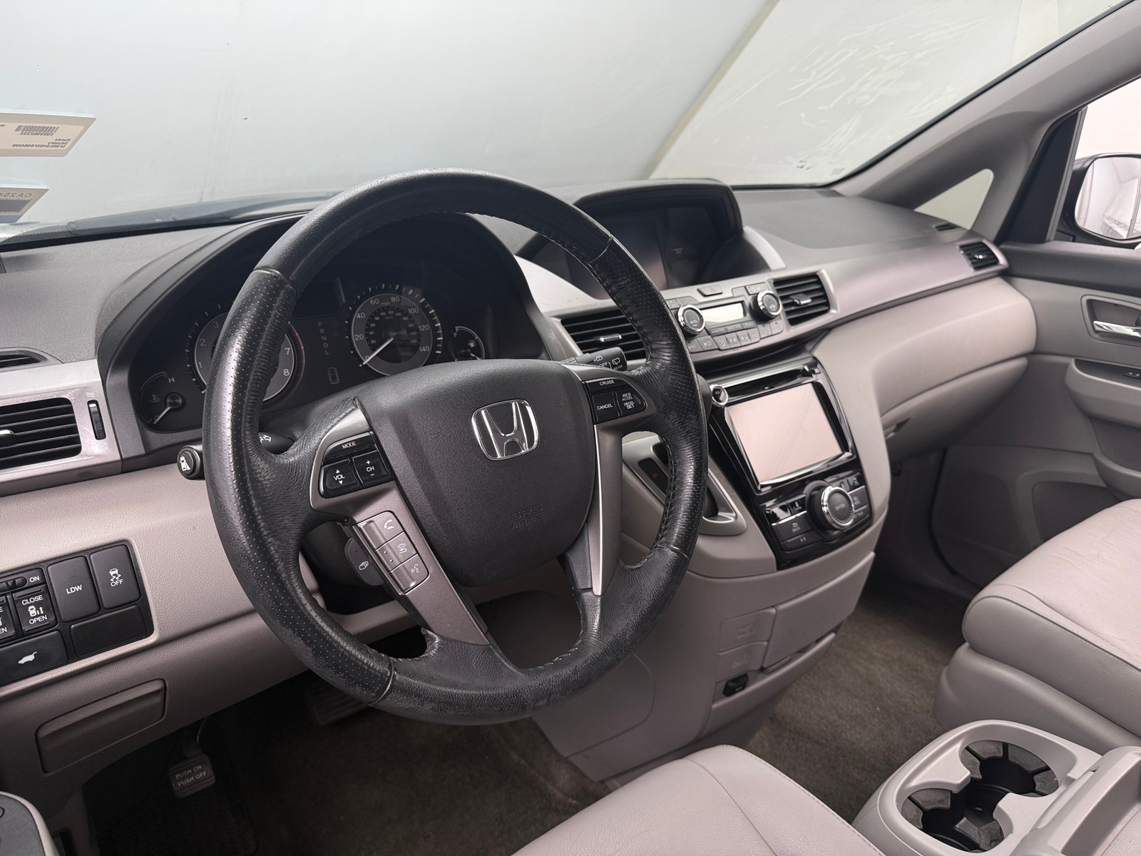 Thumbnail: 2015 Honda Odyssey - 4
