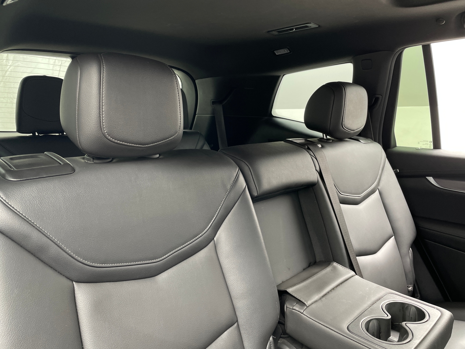 Thumbnail: 2024 Cadillac XT6 - 6