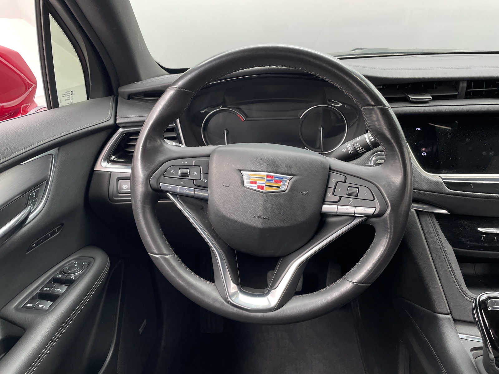 Thumbnail: 2024 Cadillac XT6 - 5