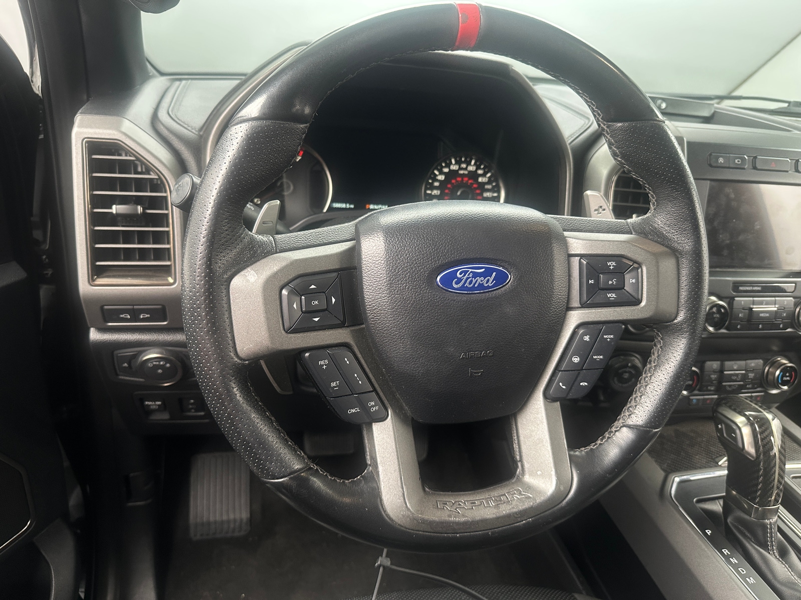 Thumbnail: 2019 Ford Econoline - 5