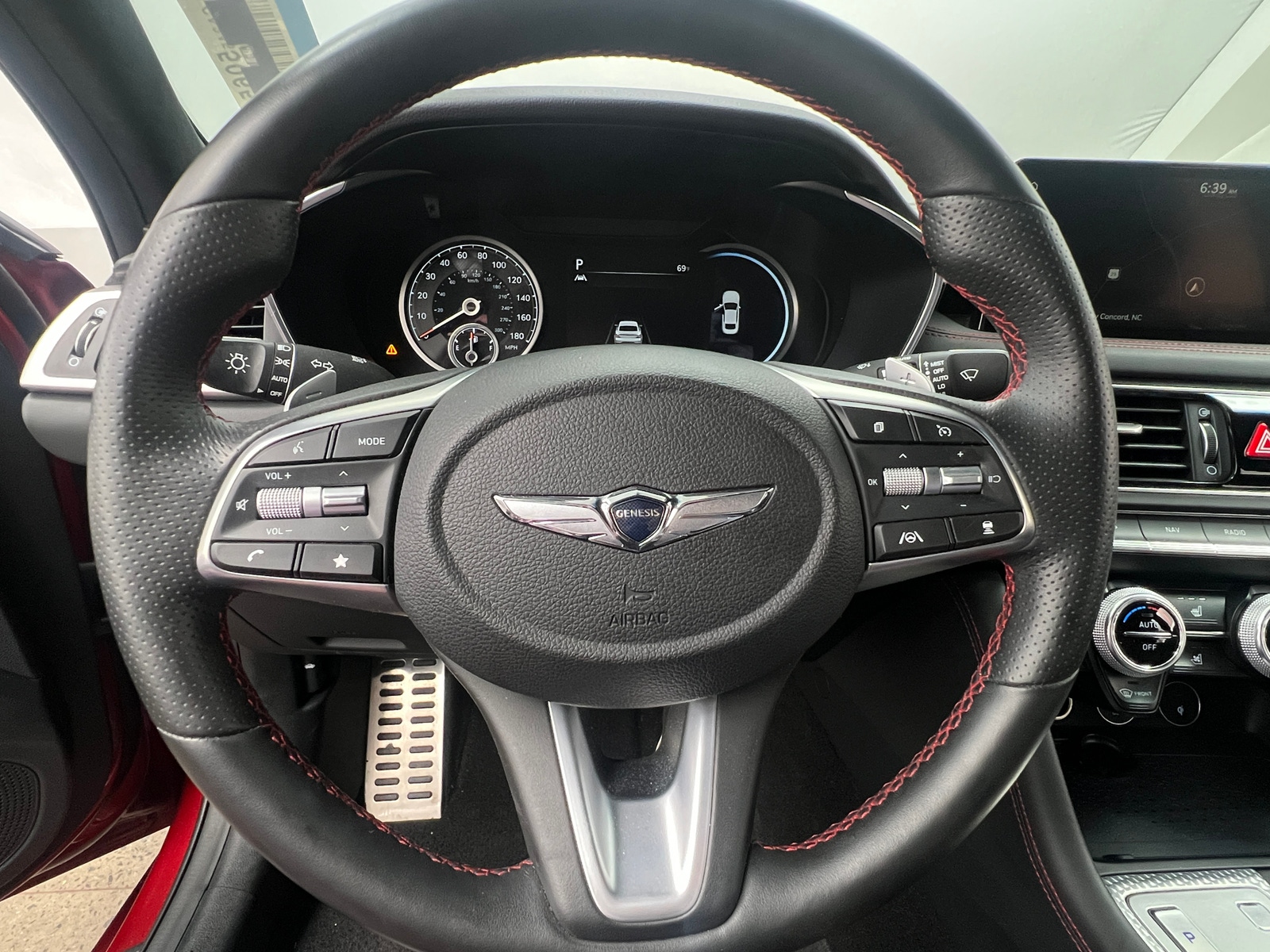 Thumbnail: 2022 Genesis G70 - 4
