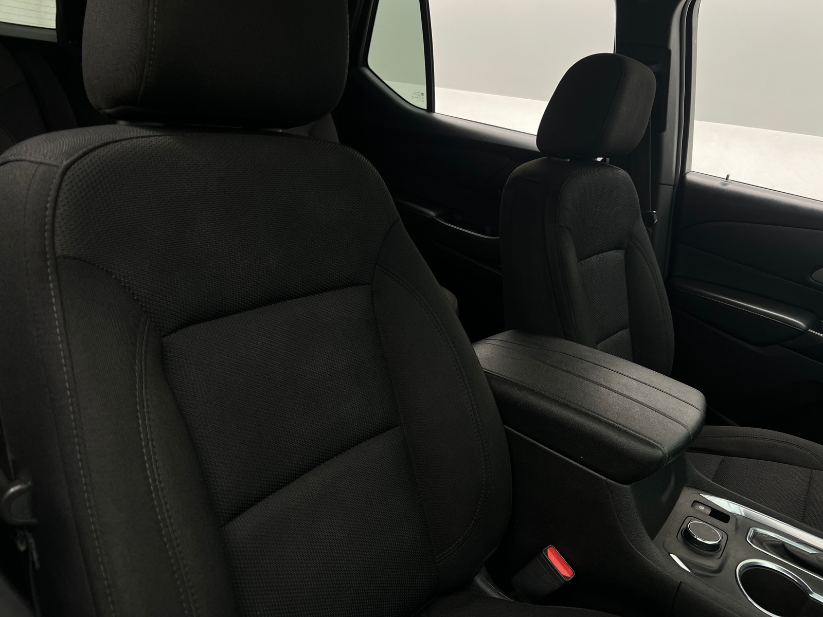 Thumbnail: 2023 Chevrolet Traverse - 2