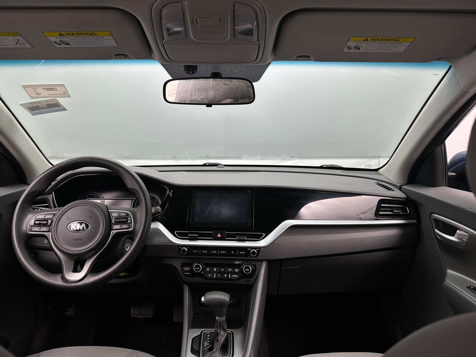 Thumbnail: 2021 Kia Niro - 3