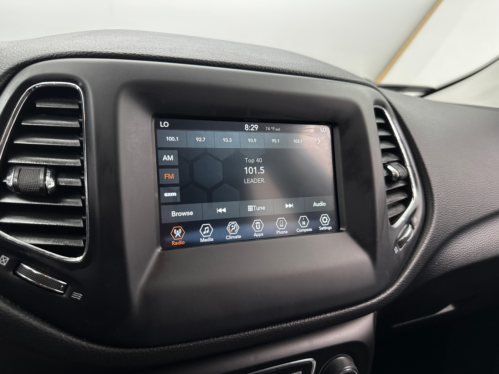 Thumbnail: 2021 Jeep Compass - 4