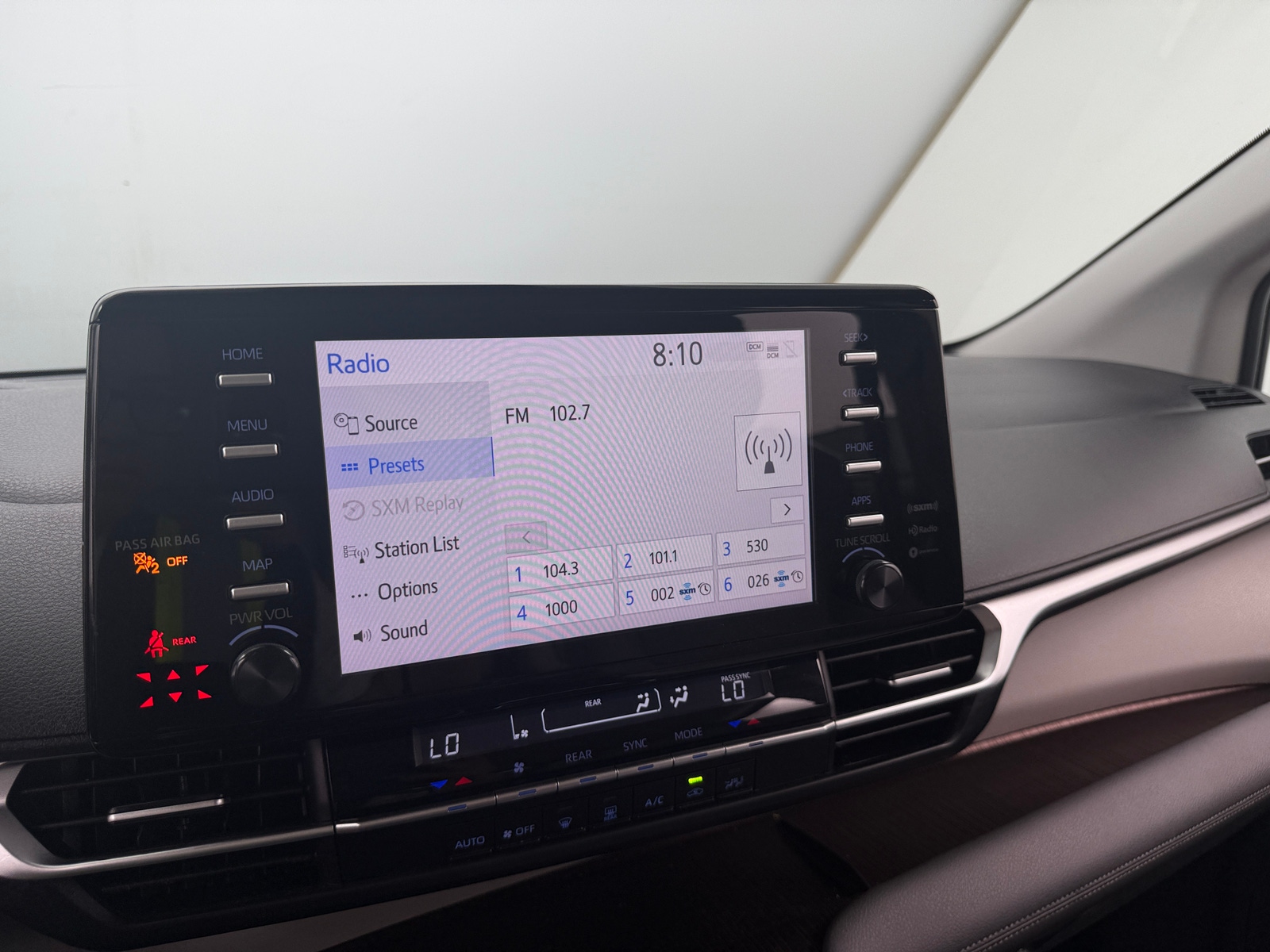 Thumbnail: 2021 Toyota Sienna - 4