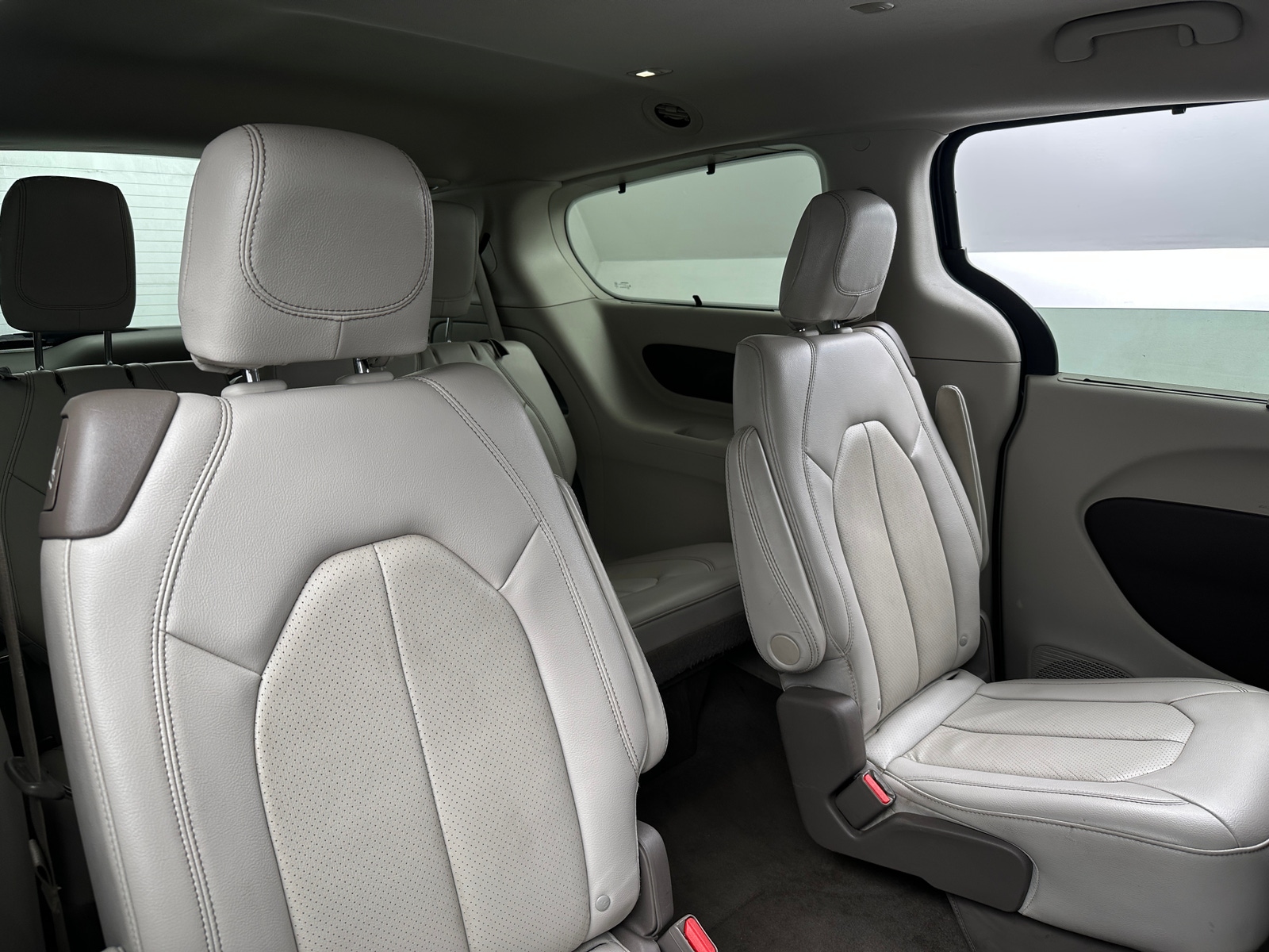 Thumbnail: 2020 Chrysler Pacifica - 5