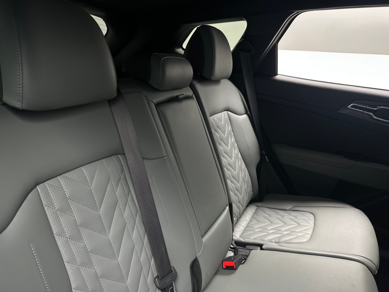 Thumbnail: 2023 Kia Sportage - 5