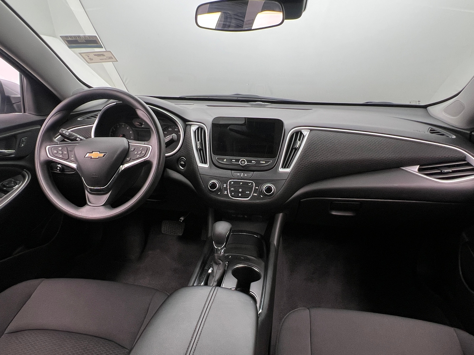 Thumbnail: 2024 Chevrolet Malibu - 3