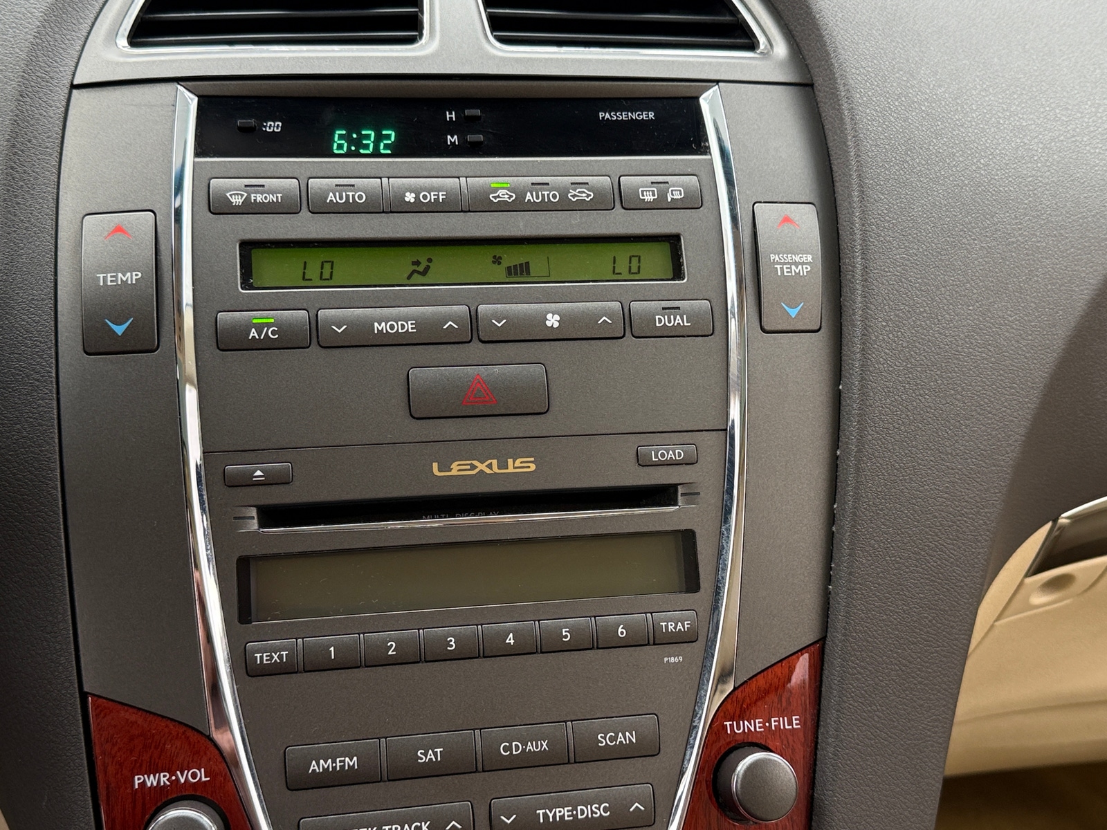 Thumbnail: 2012 Lexus ES - 3