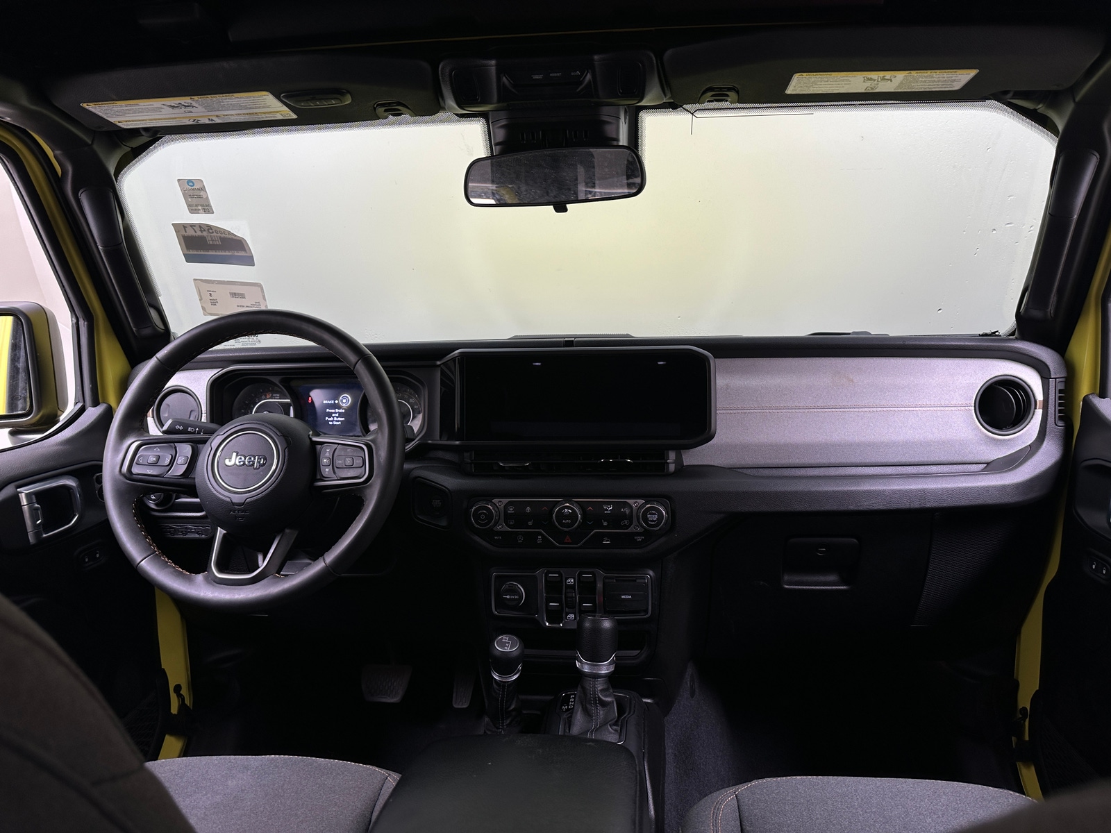 Thumbnail: 2024 Jeep Gladiator - 3