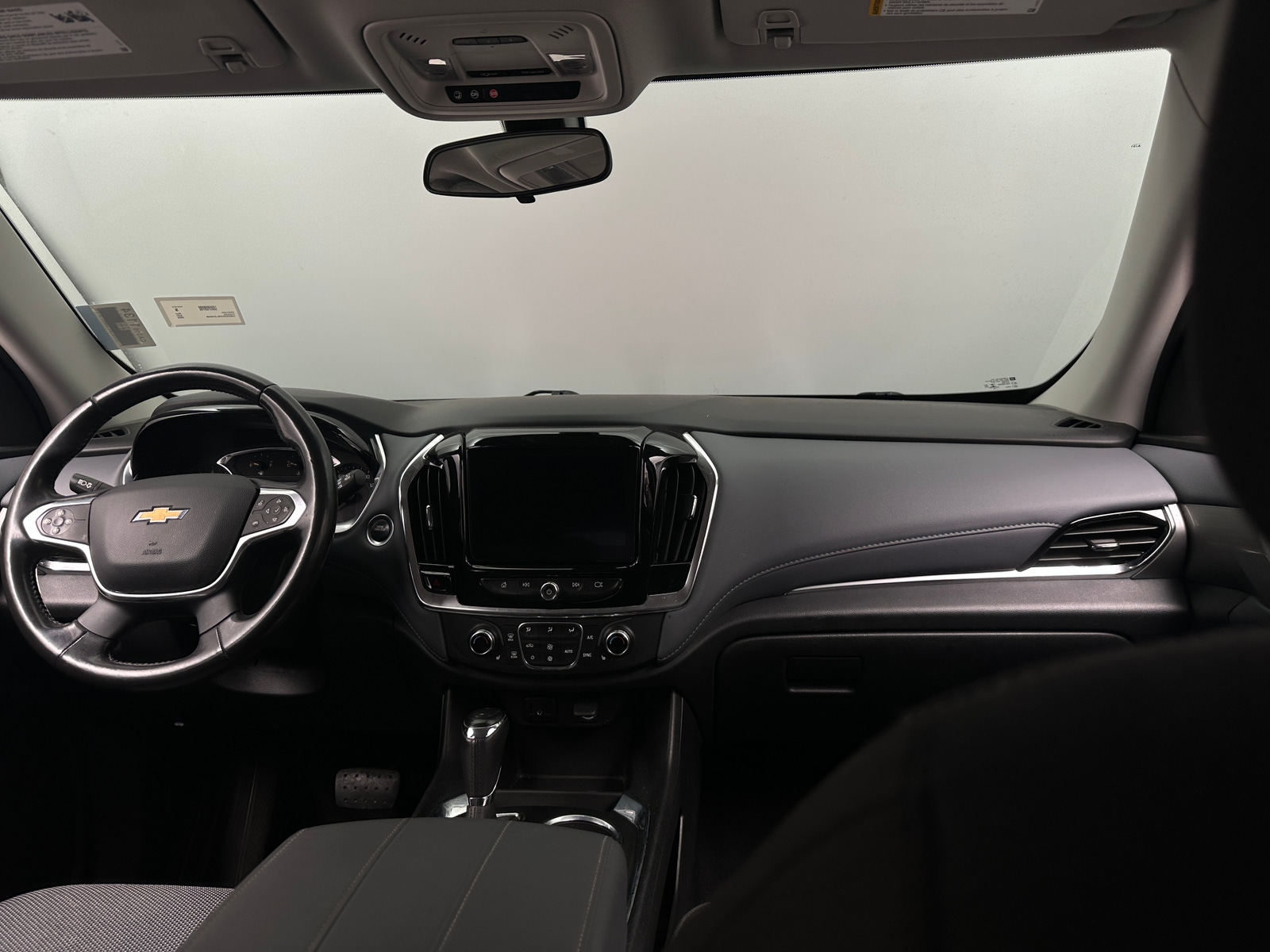 Thumbnail: 2020 Chevrolet Traverse - 3