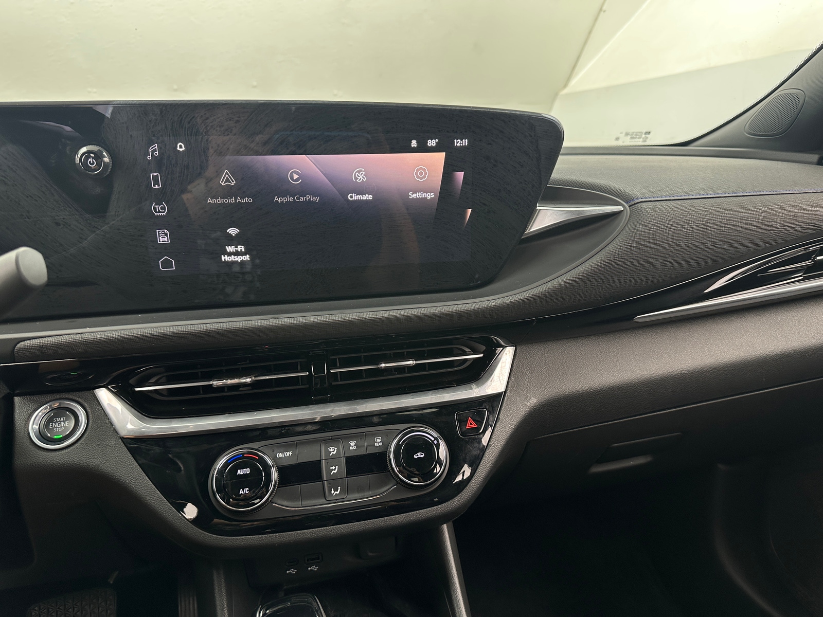Thumbnail: 2024 Buick Envista - 3