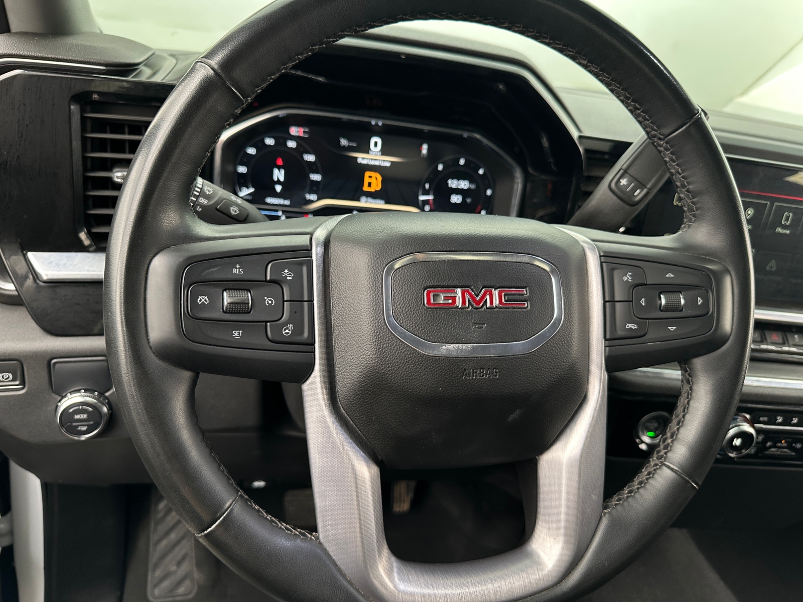 Thumbnail: 2024 GMC Sierra 1500 - 4