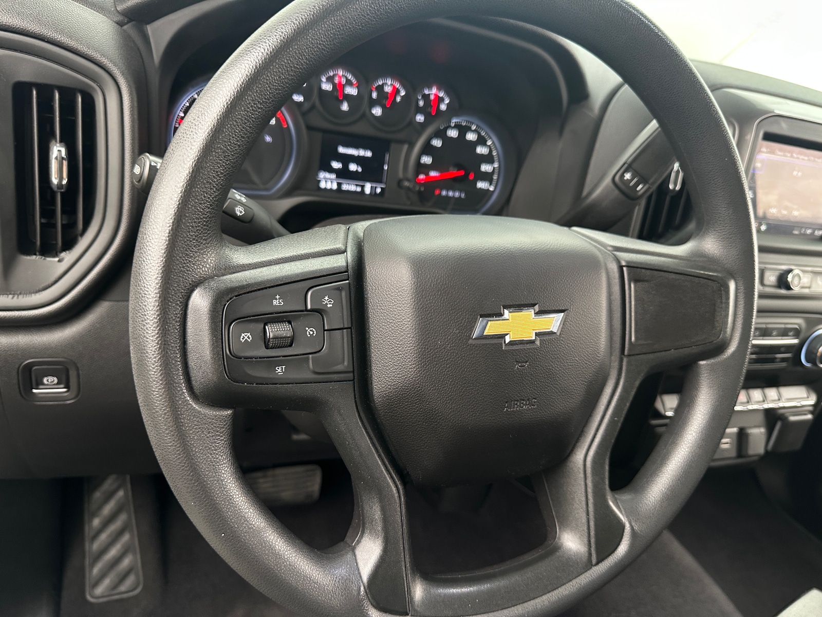 Thumbnail: 2024 Chevrolet Silverado 1500 - 5