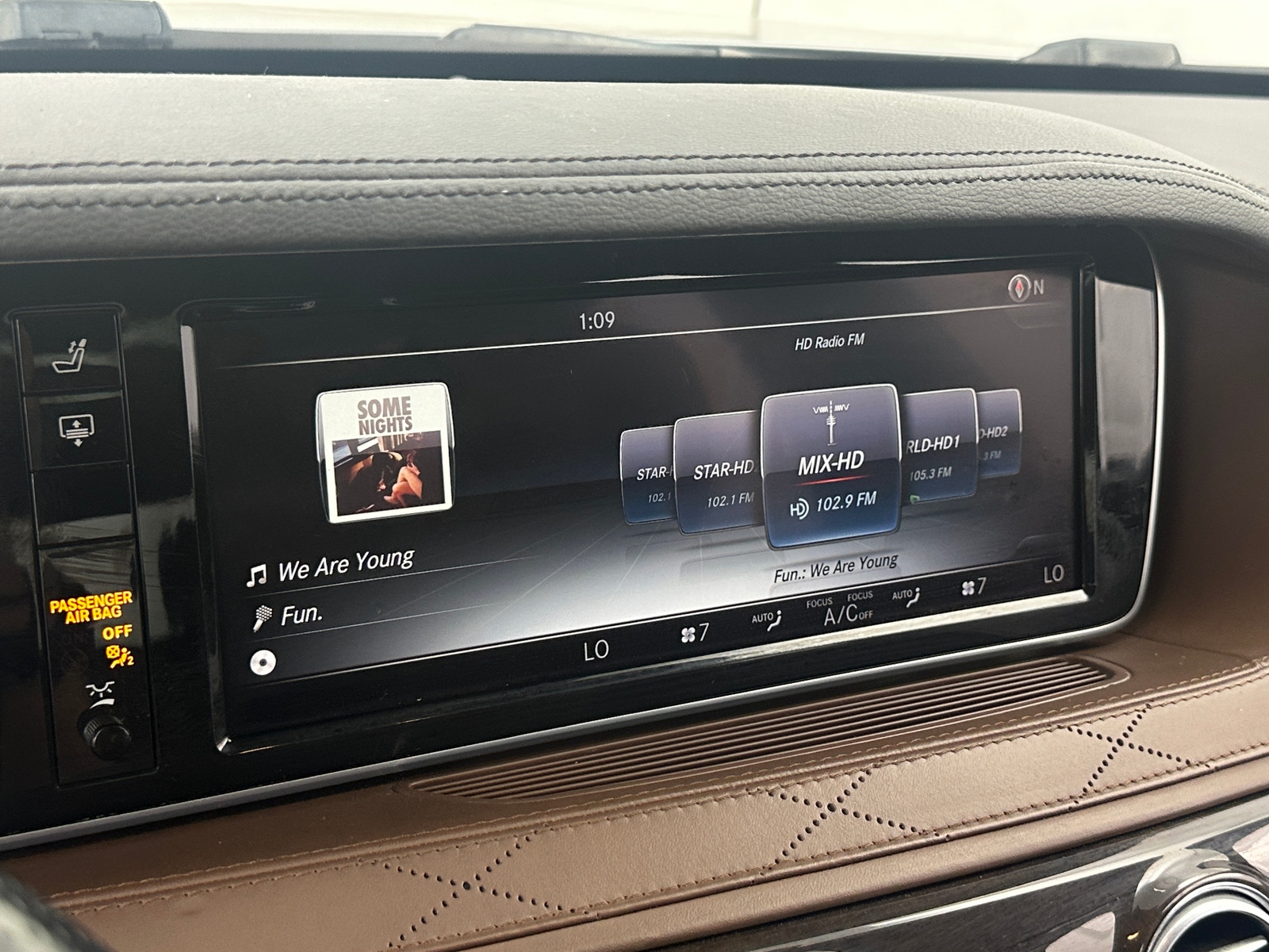 Thumbnail: 2015 Mercedes-Benz S-Class - 3