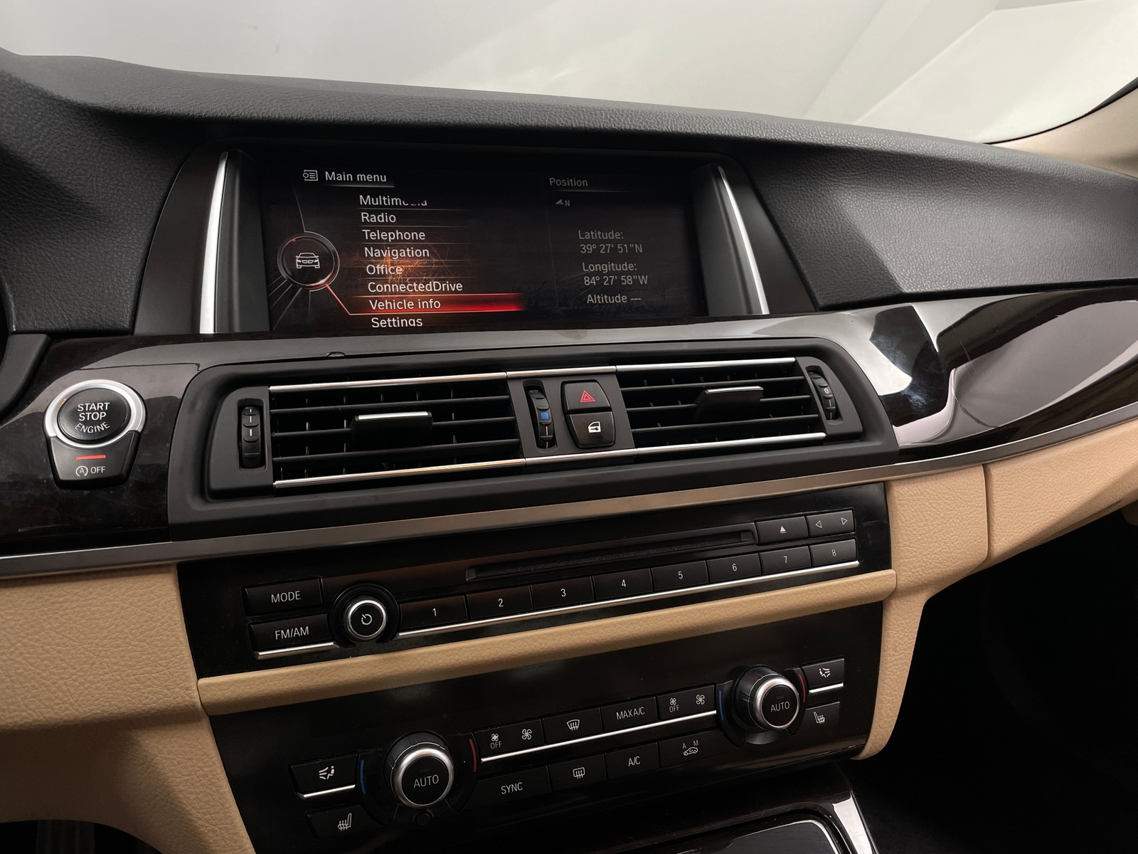 Thumbnail: 2016 BMW 5 Series - 3