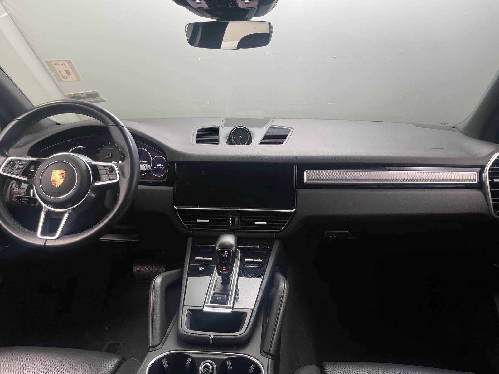 Thumbnail: 2023 Porsche Cayenne - 2