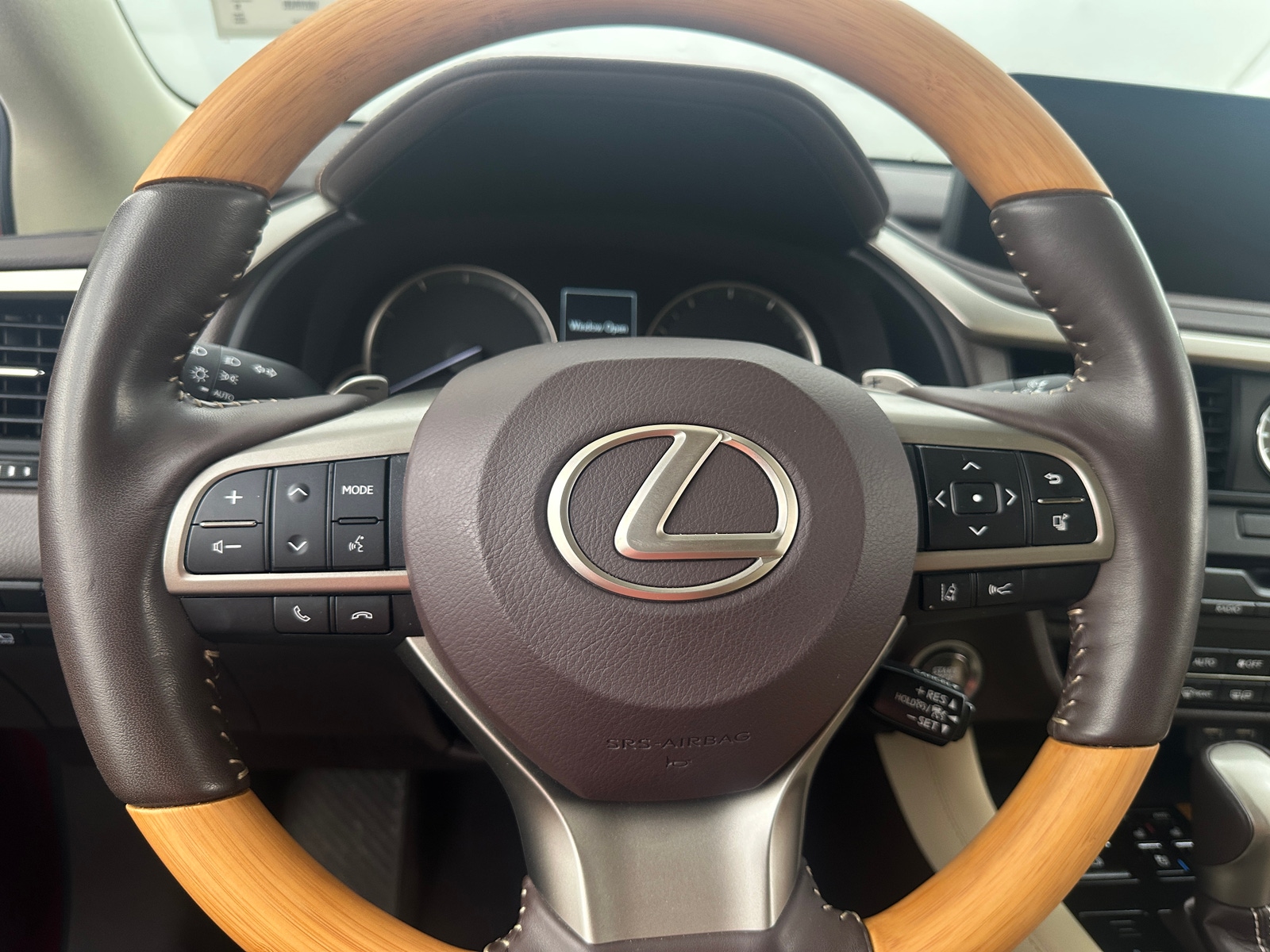 Thumbnail: 2020 Lexus RX - 4