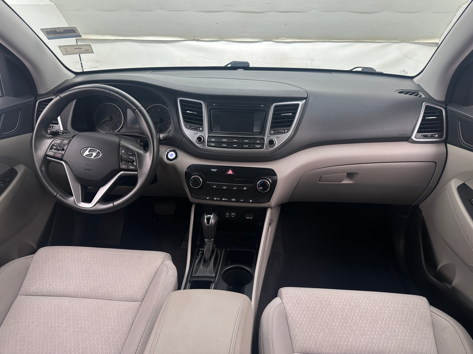 Thumbnail: 2017 Hyundai Tucson - 3
