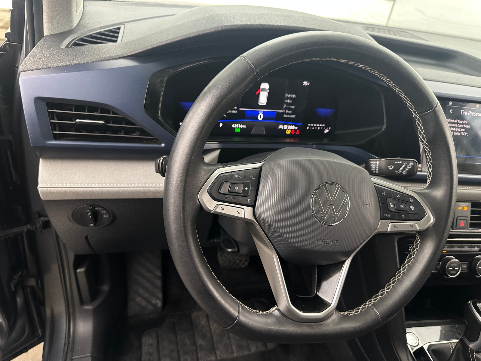 Thumbnail: 2024 Volkswagen Taos - 4
