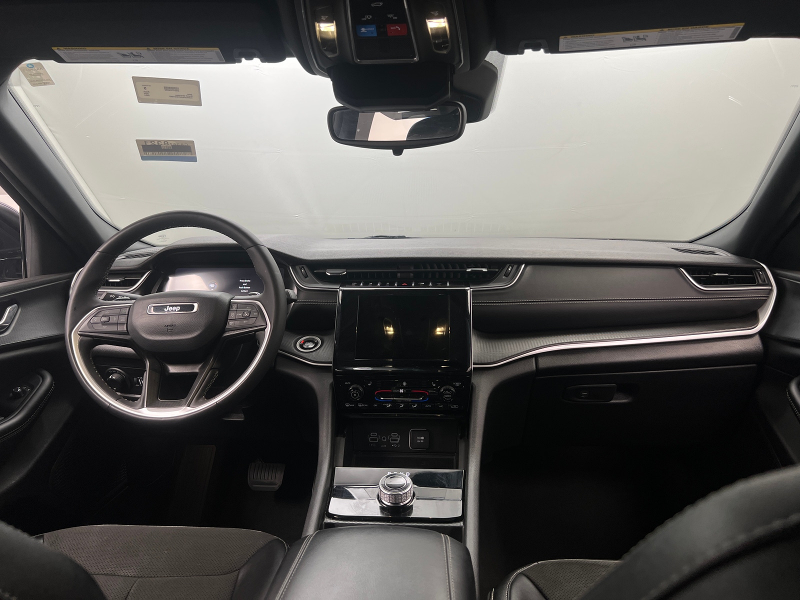 Thumbnail: 2024 Jeep Grand Cherokee - 3