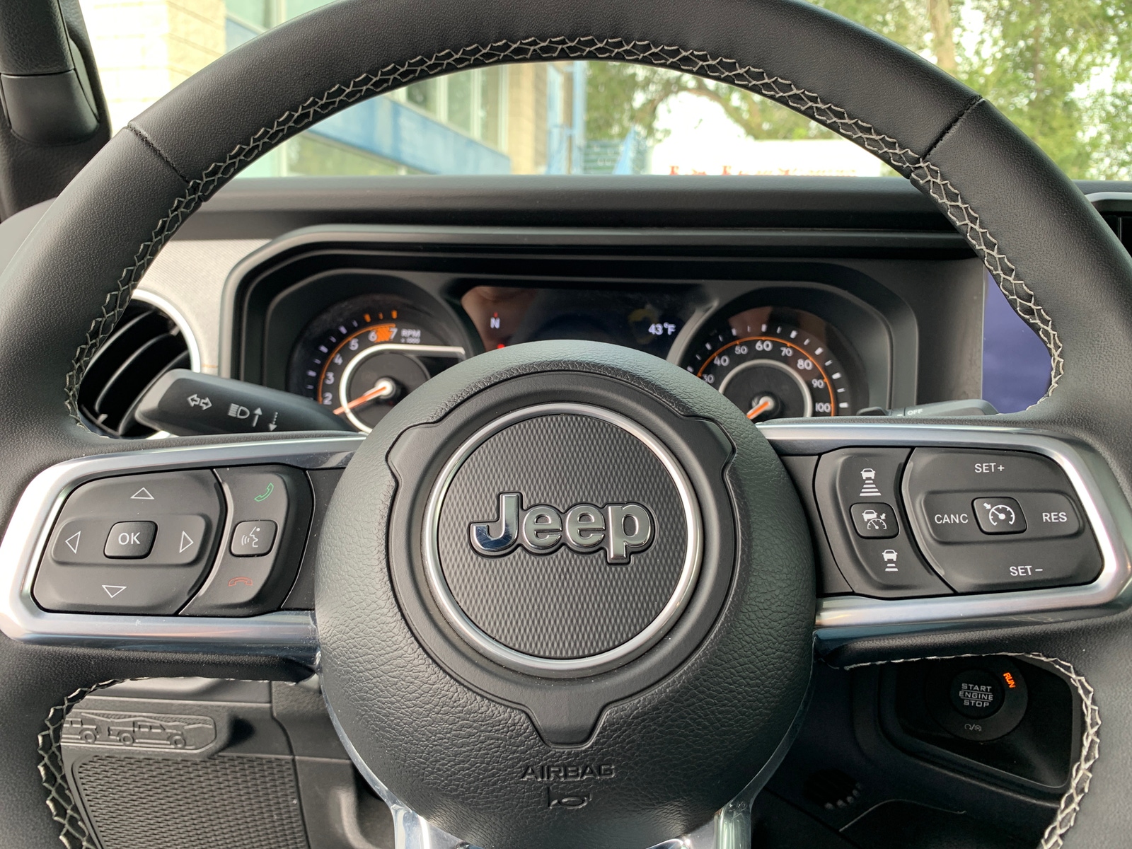 Thumbnail: 2025 Jeep Wrangler - 5