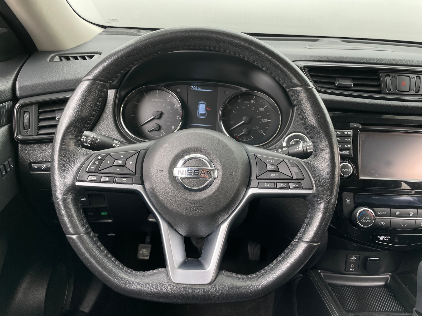Thumbnail: 2017 Nissan Rogue - 4