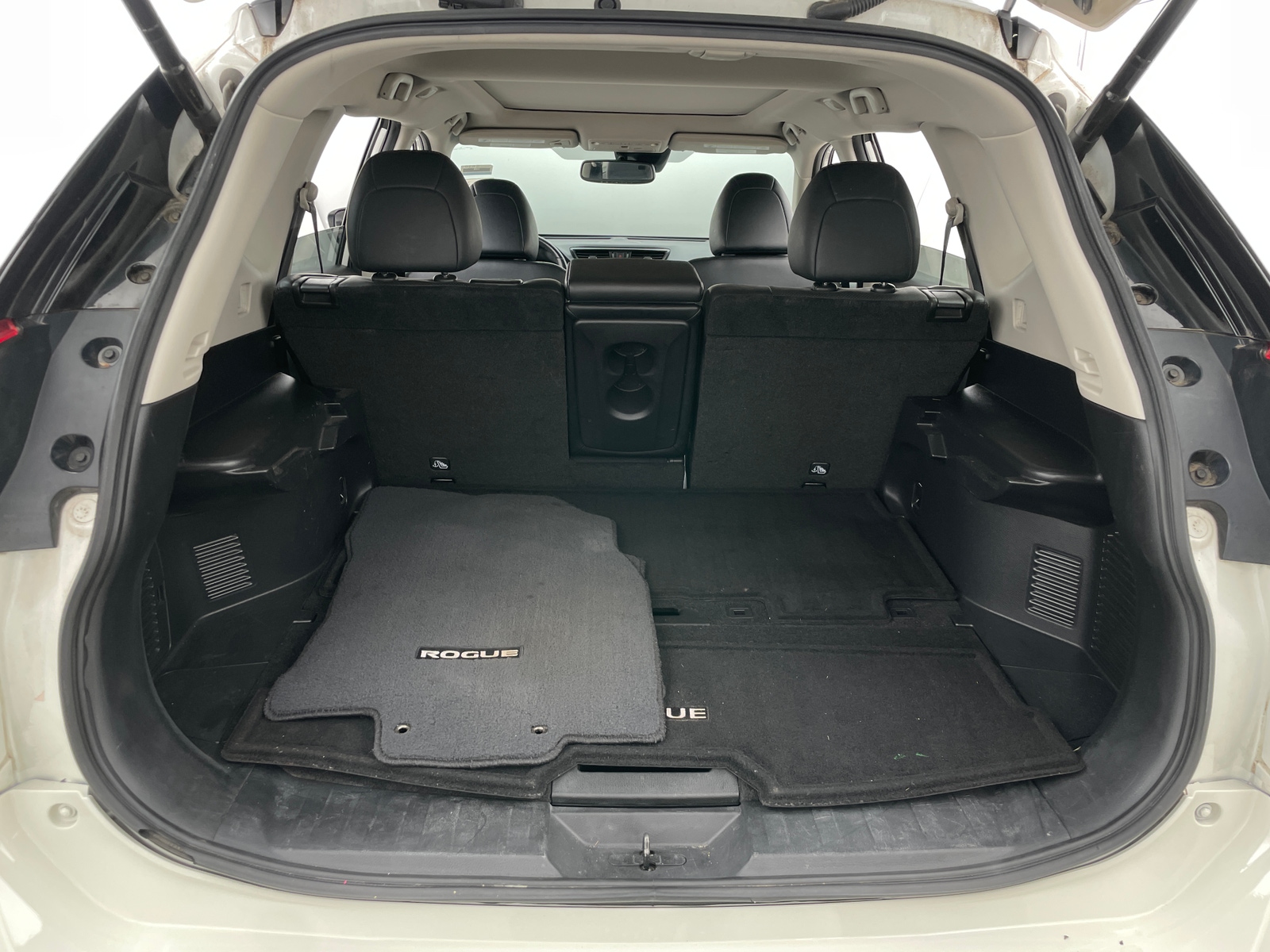 Thumbnail: 2017 Nissan Rogue - 6