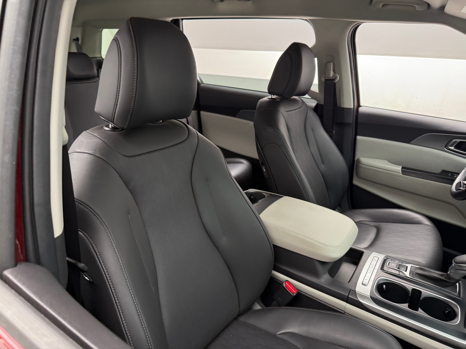 Thumbnail: 2022 Kia Carnival - 2