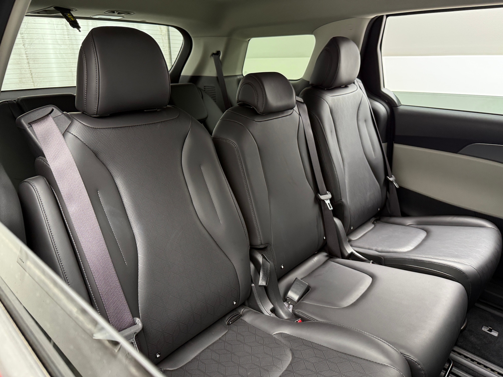 Thumbnail: 2022 Kia Carnival - 6