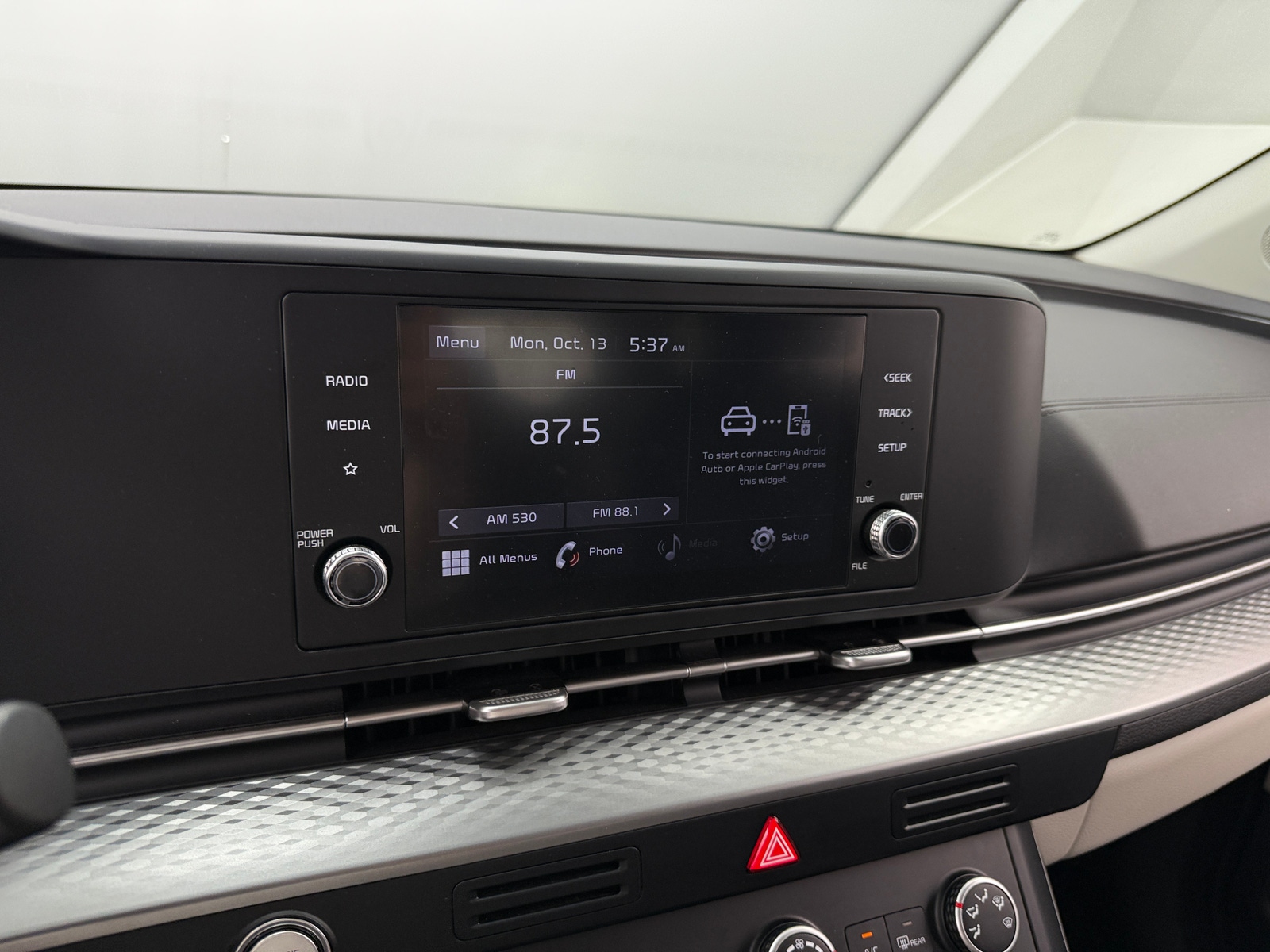 Thumbnail: 2022 Kia Carnival - 4