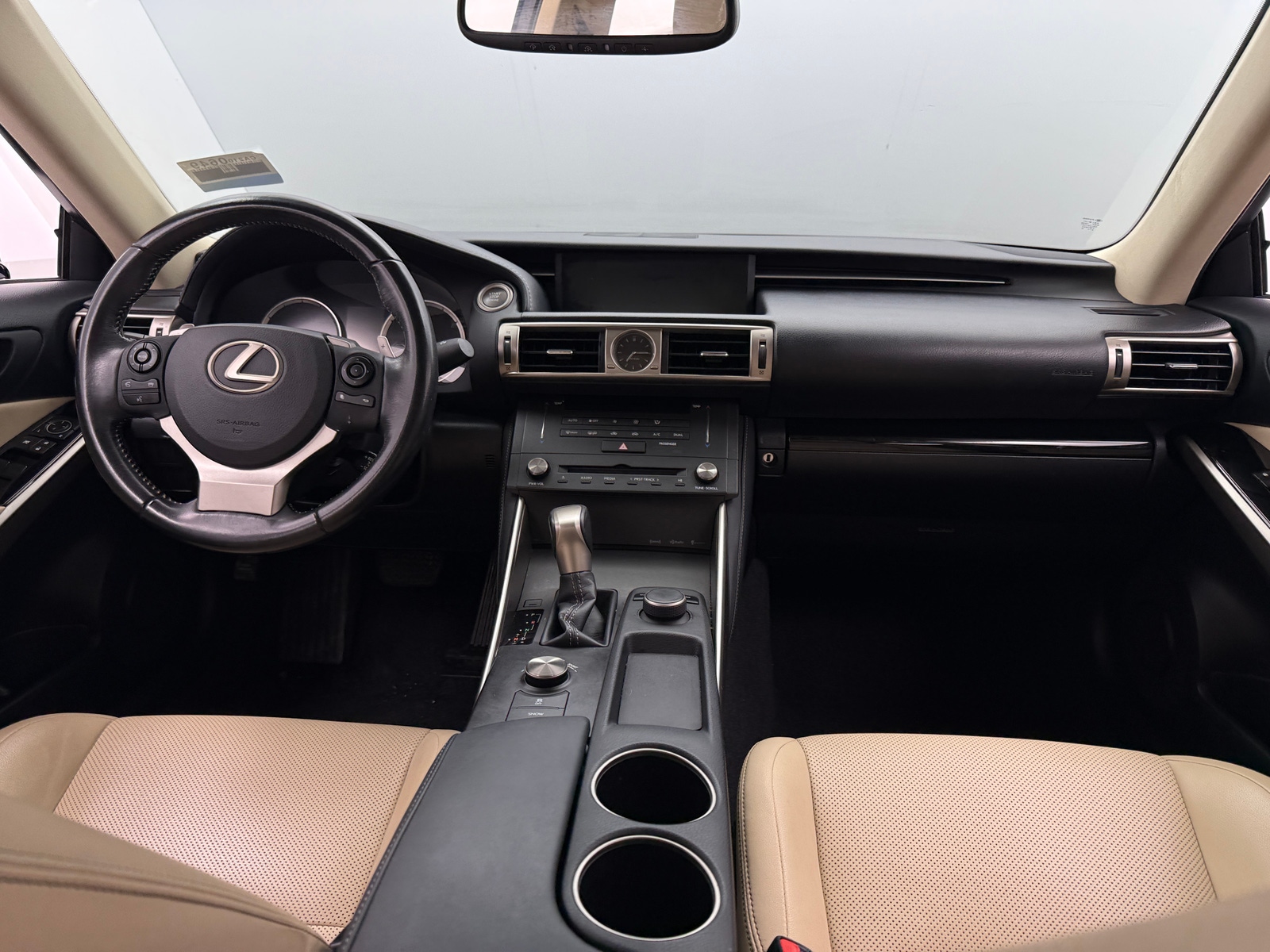 Thumbnail: 2015 Lexus IS - 2
