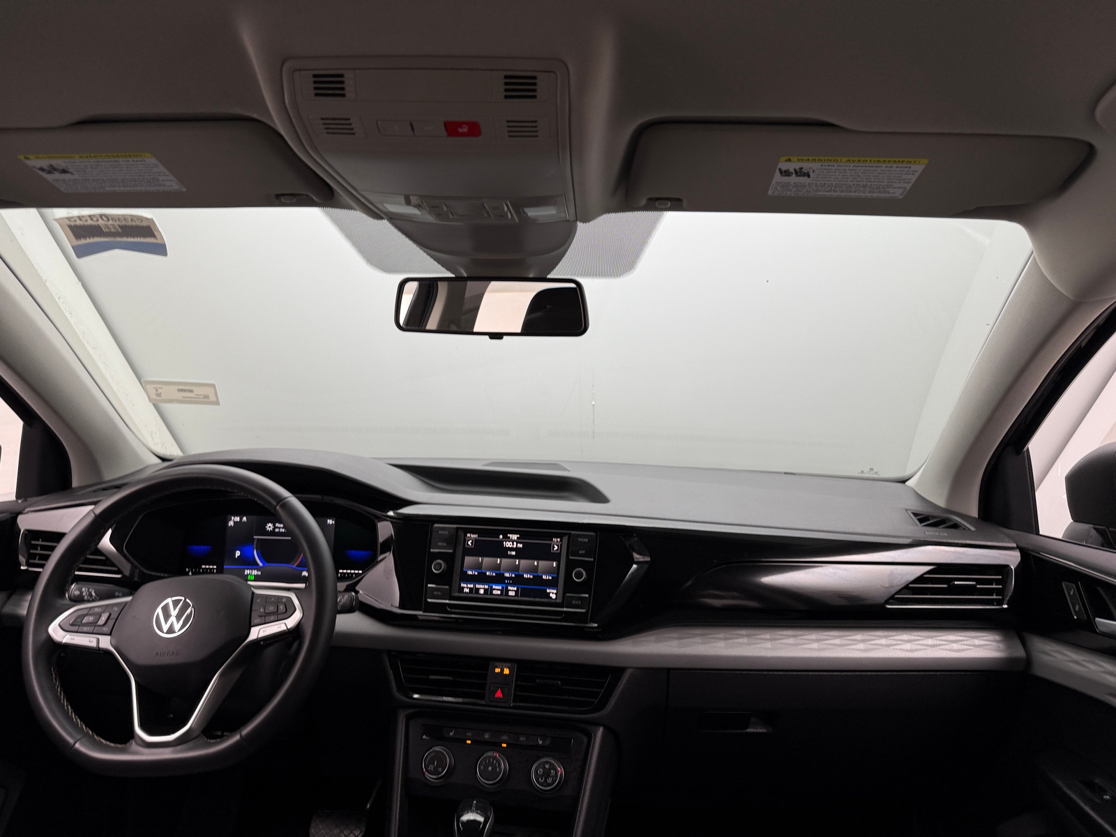 Thumbnail: 2022 Volkswagen Taos - 3