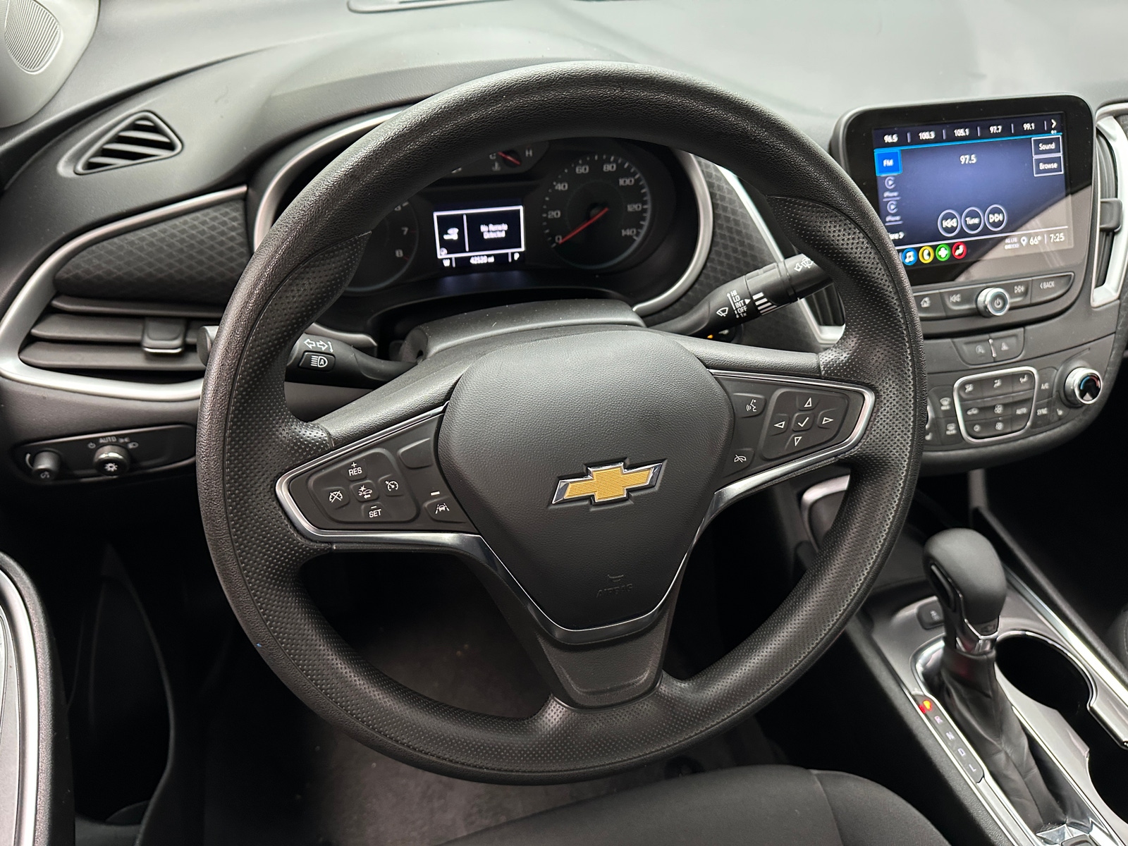 Thumbnail: 2024 Chevrolet Malibu - 5