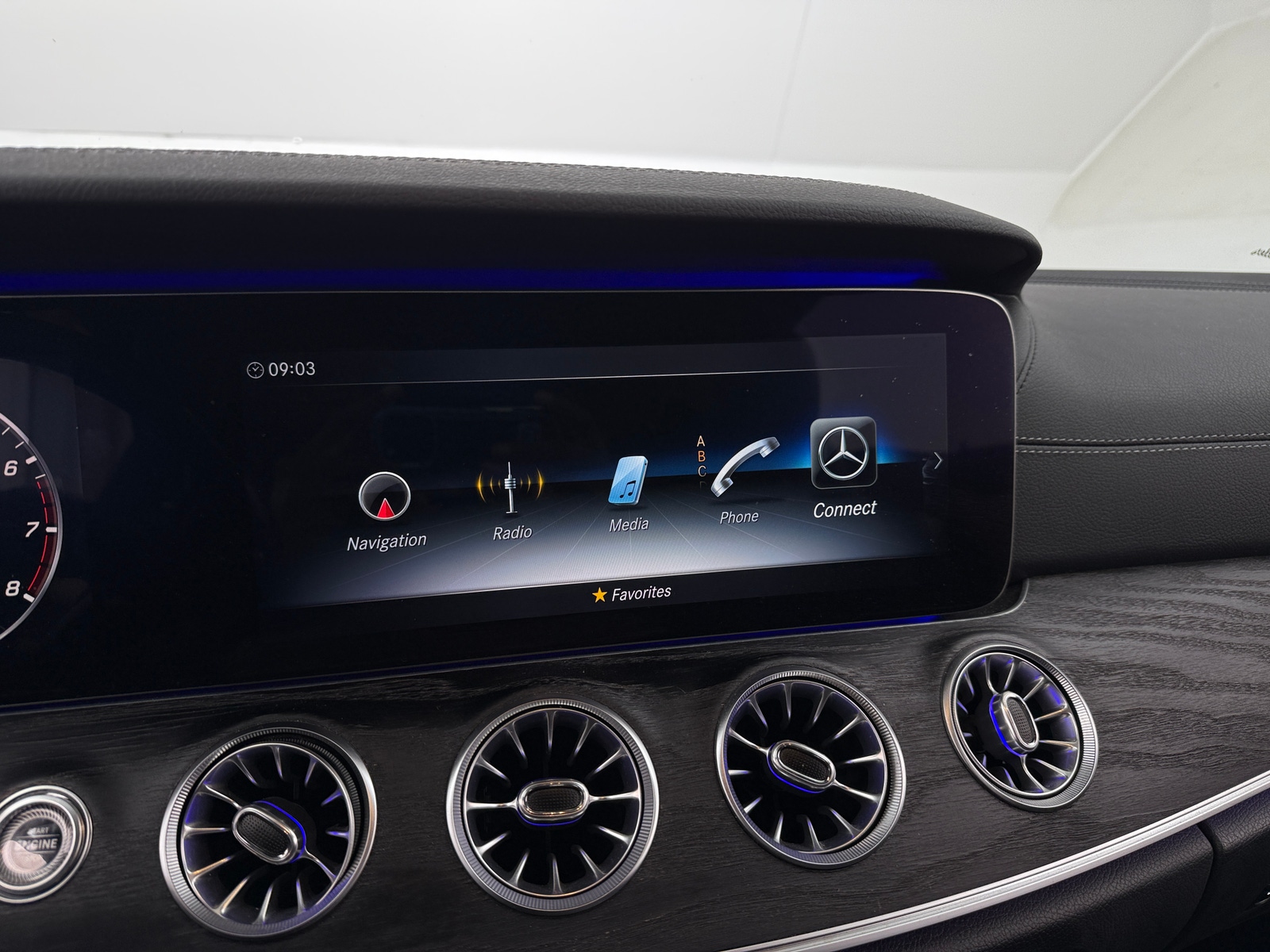 Thumbnail: 2019 Mercedes-Benz E-Class - 3