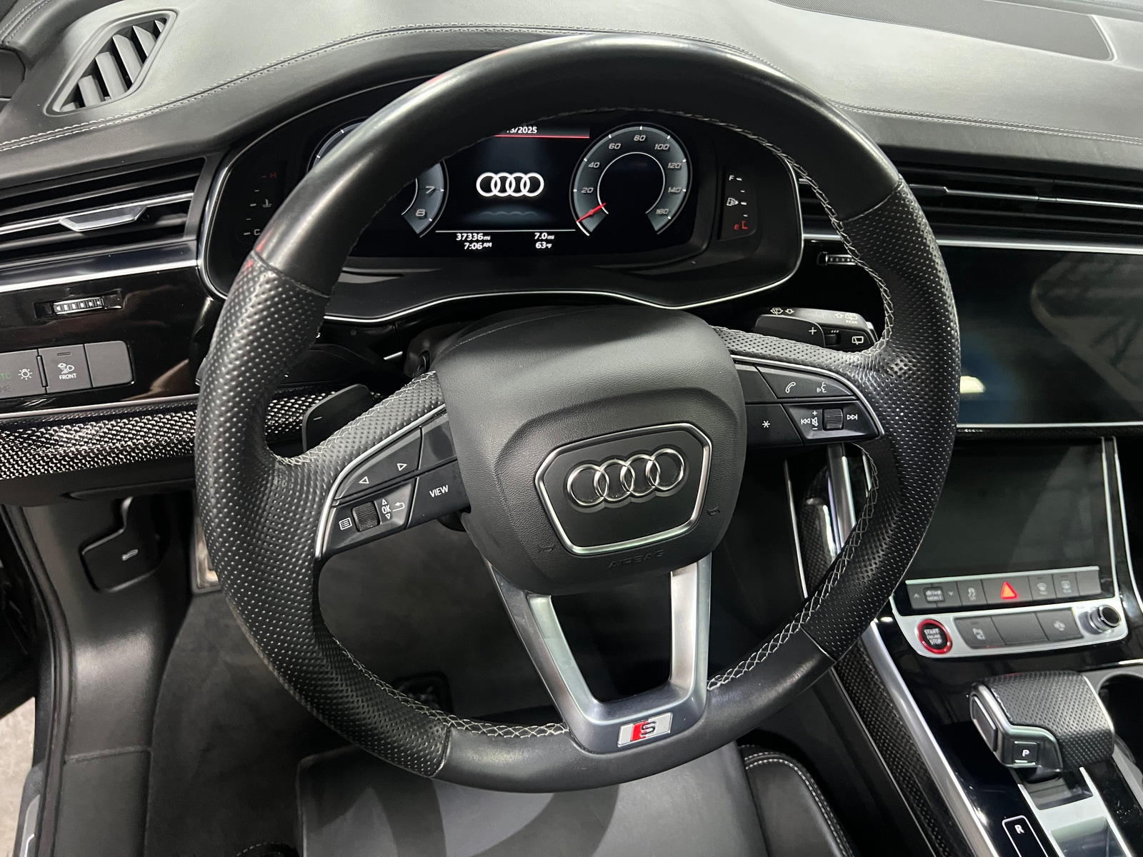 Thumbnail: 2021 Audi SQ7 - 4