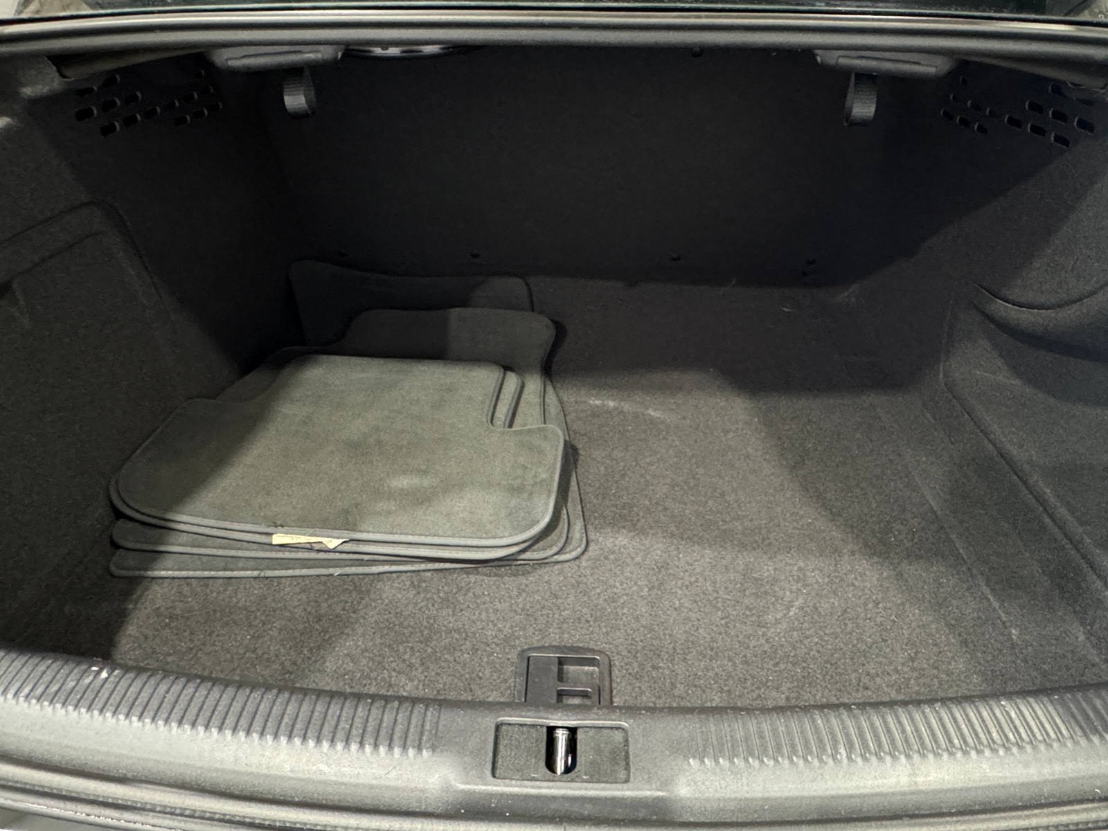 Thumbnail: 2014 Audi A4 - 6