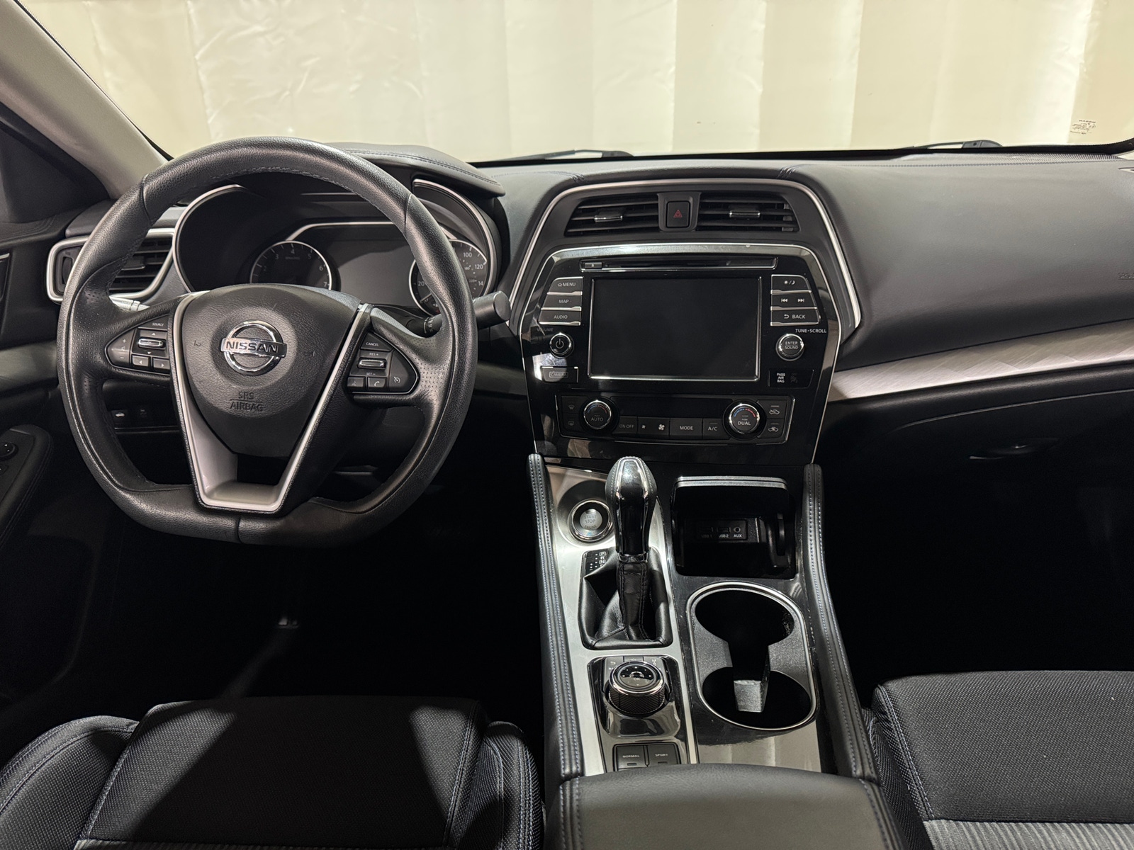Thumbnail: 2017 Nissan Maxima - 3