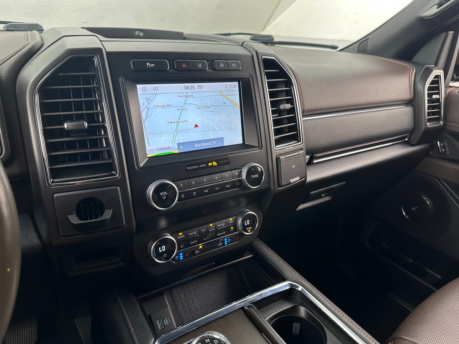 Thumbnail: 2020 Ford Expedition MAX - 3