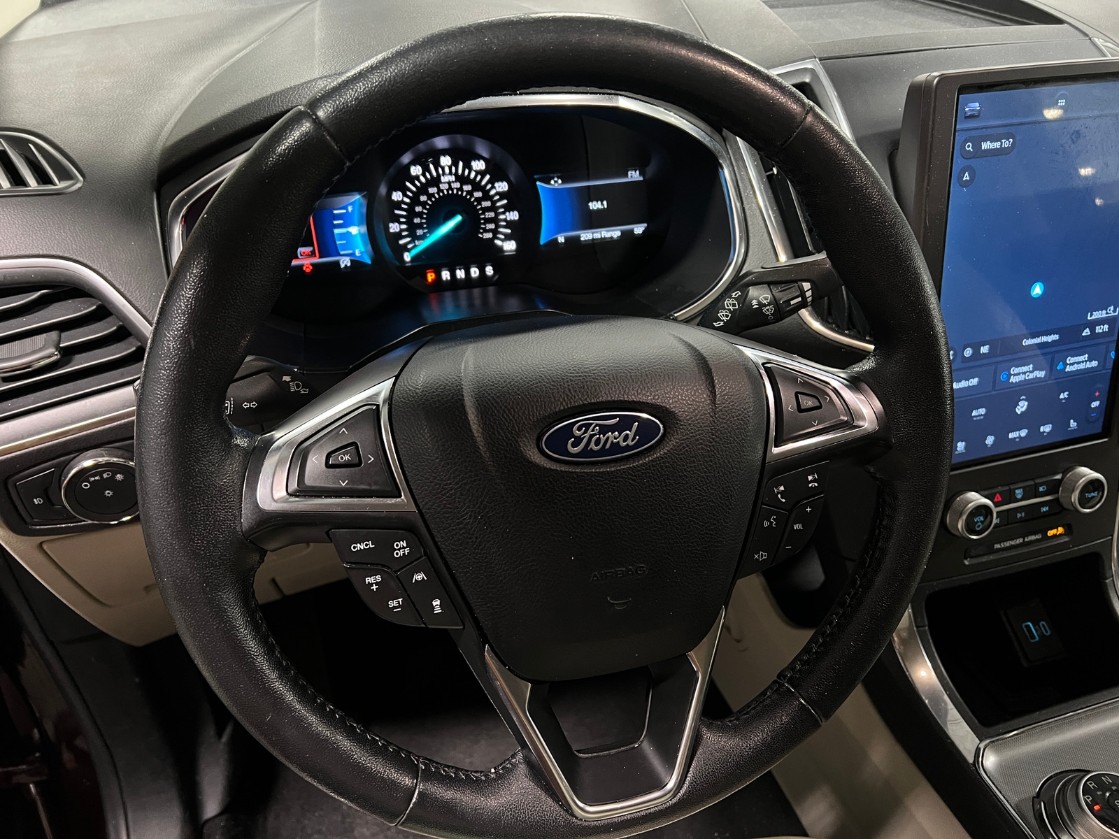 Thumbnail: 2021 Ford Edge - 4