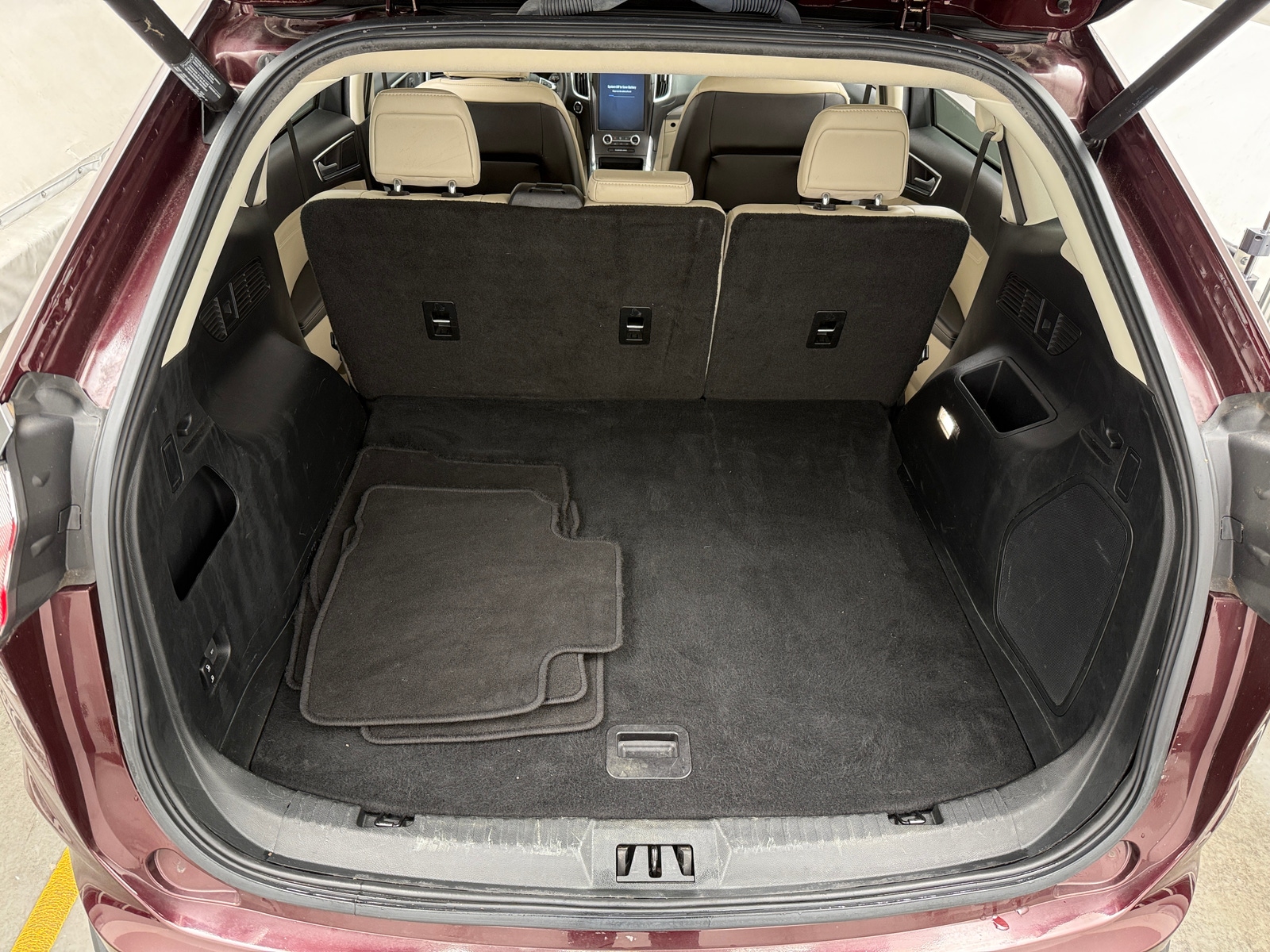 Thumbnail: 2021 Ford Edge - 6