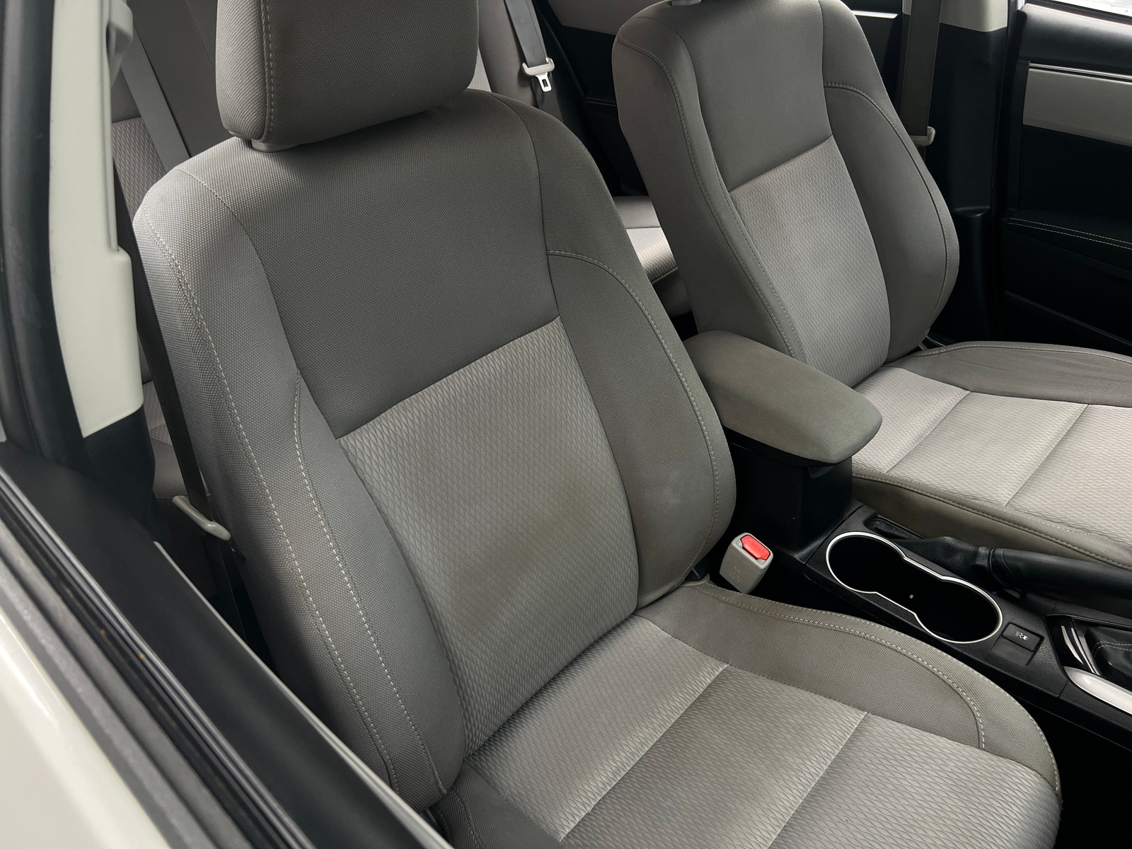 Thumbnail: 2014 Toyota Corolla - 2