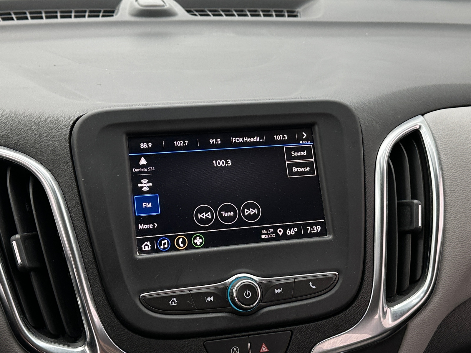 Thumbnail: 2024 Chevrolet Equinox - 4