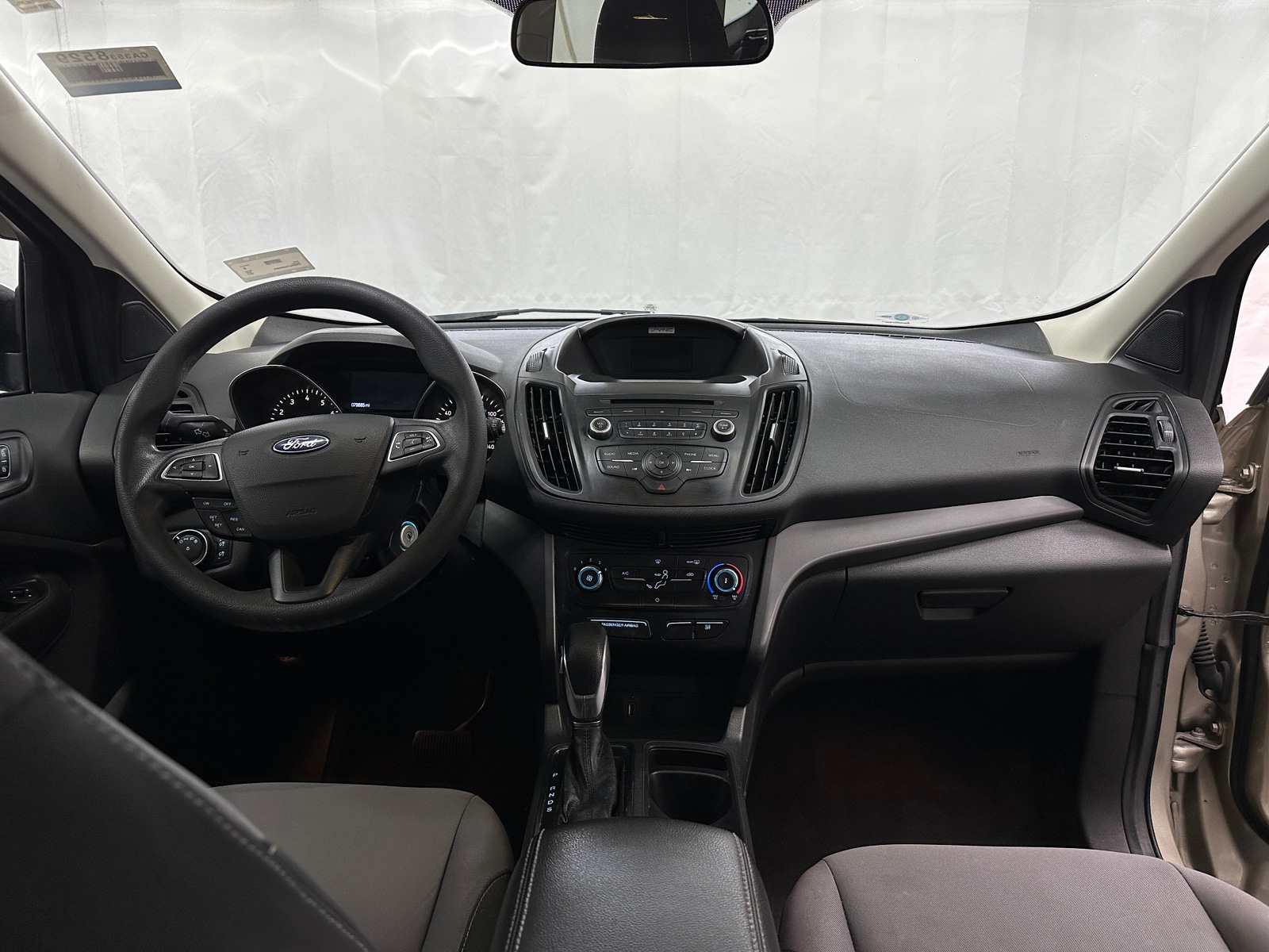 Thumbnail: 2017 Ford Escape - 3
