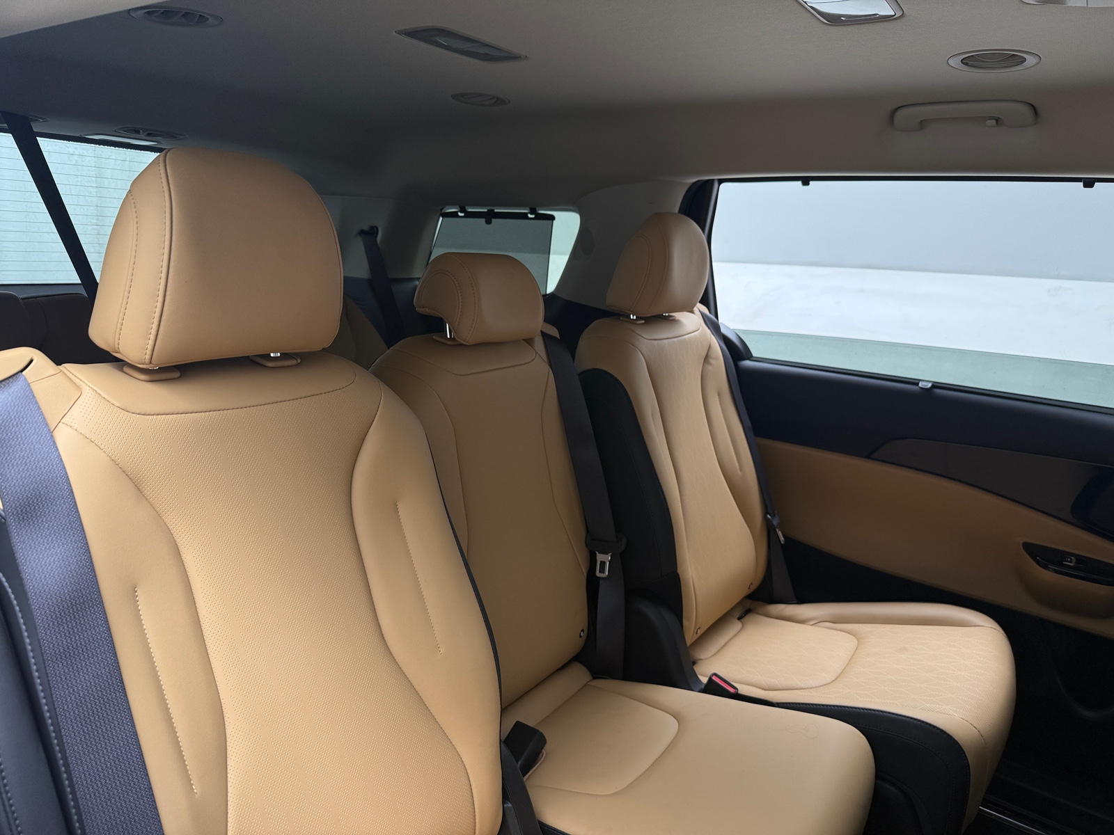 Thumbnail: 2024 Kia Carnival - 5