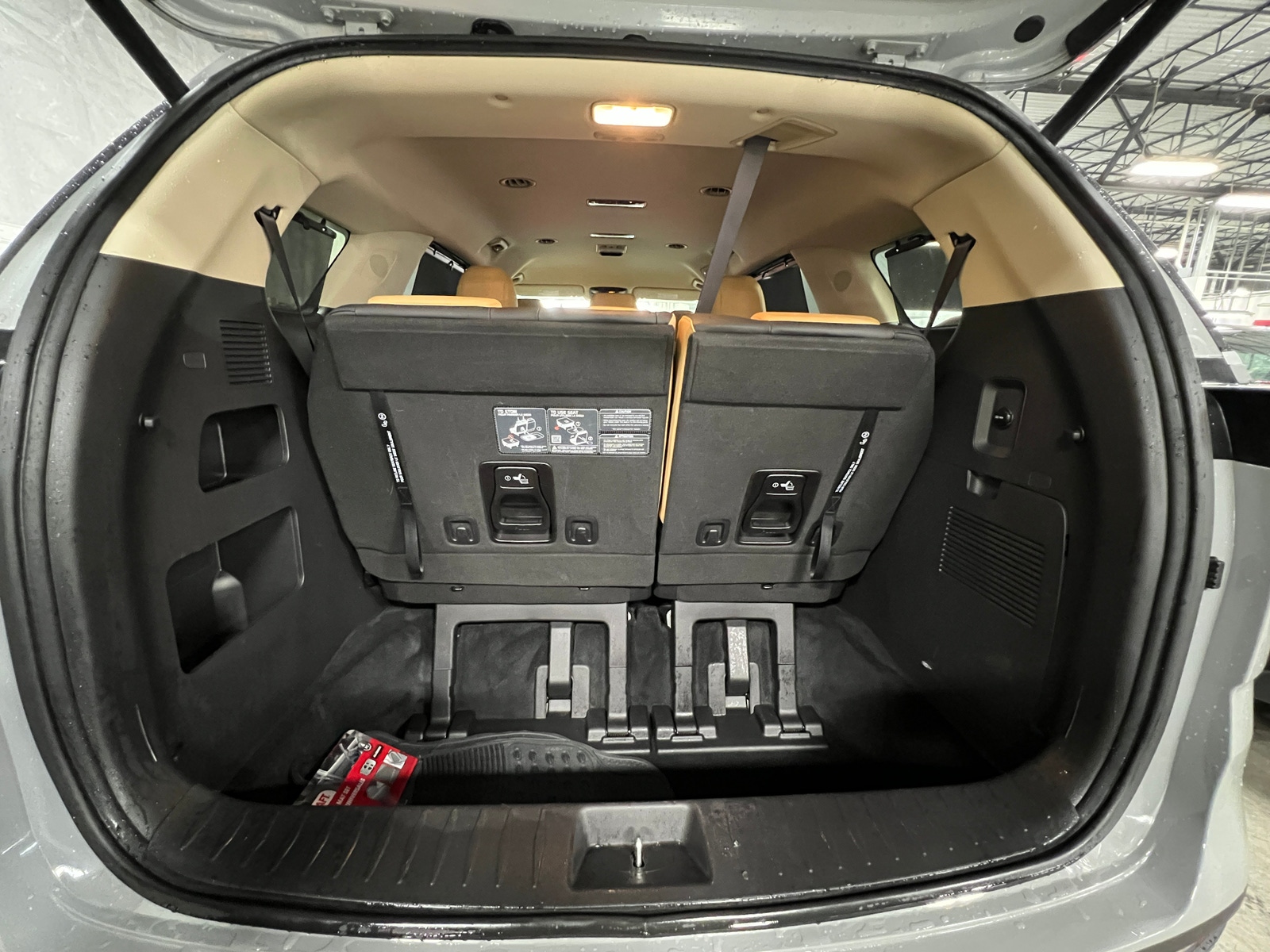 Thumbnail: 2024 Kia Carnival - 6