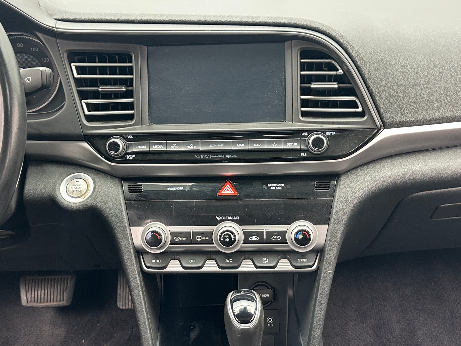 Thumbnail: 2019 Hyundai Elantra - 3