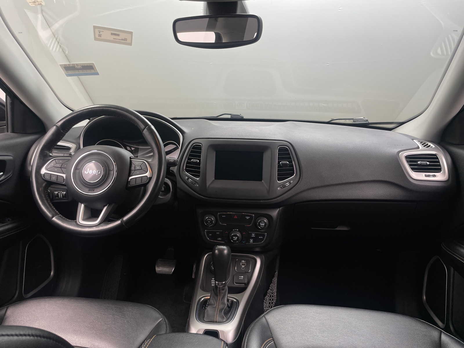 Thumbnail: 2019 Jeep Compass - 3