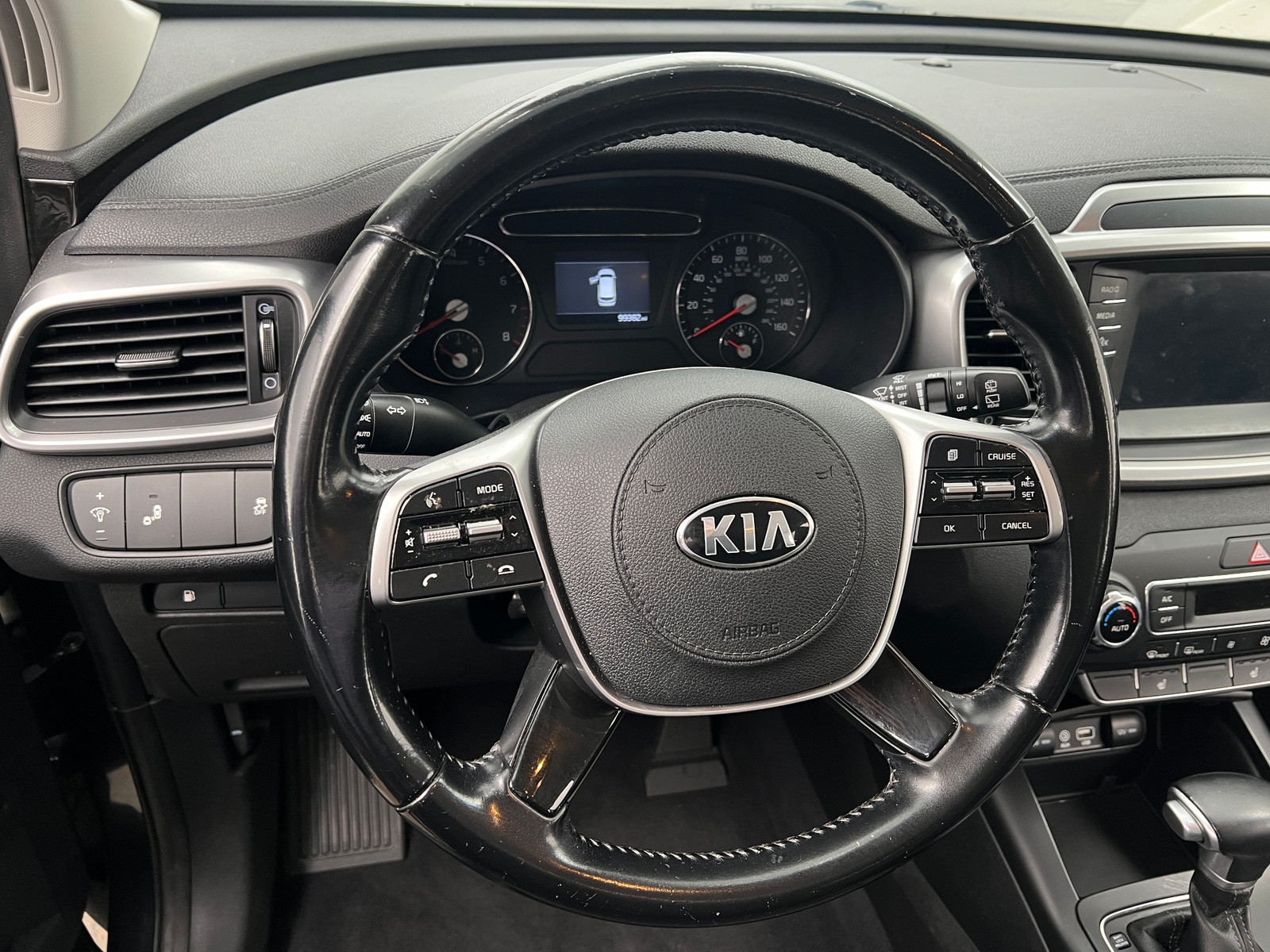Thumbnail: 2020 Kia Sorento - 5