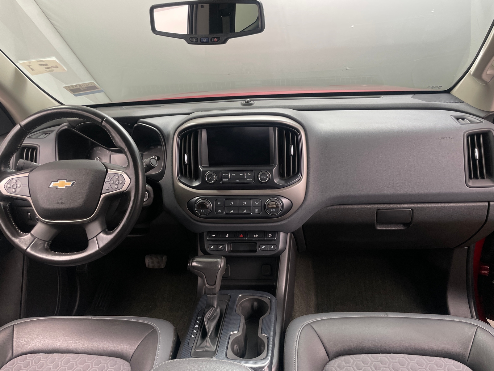Thumbnail: 2018 Chevrolet Colorado - 3